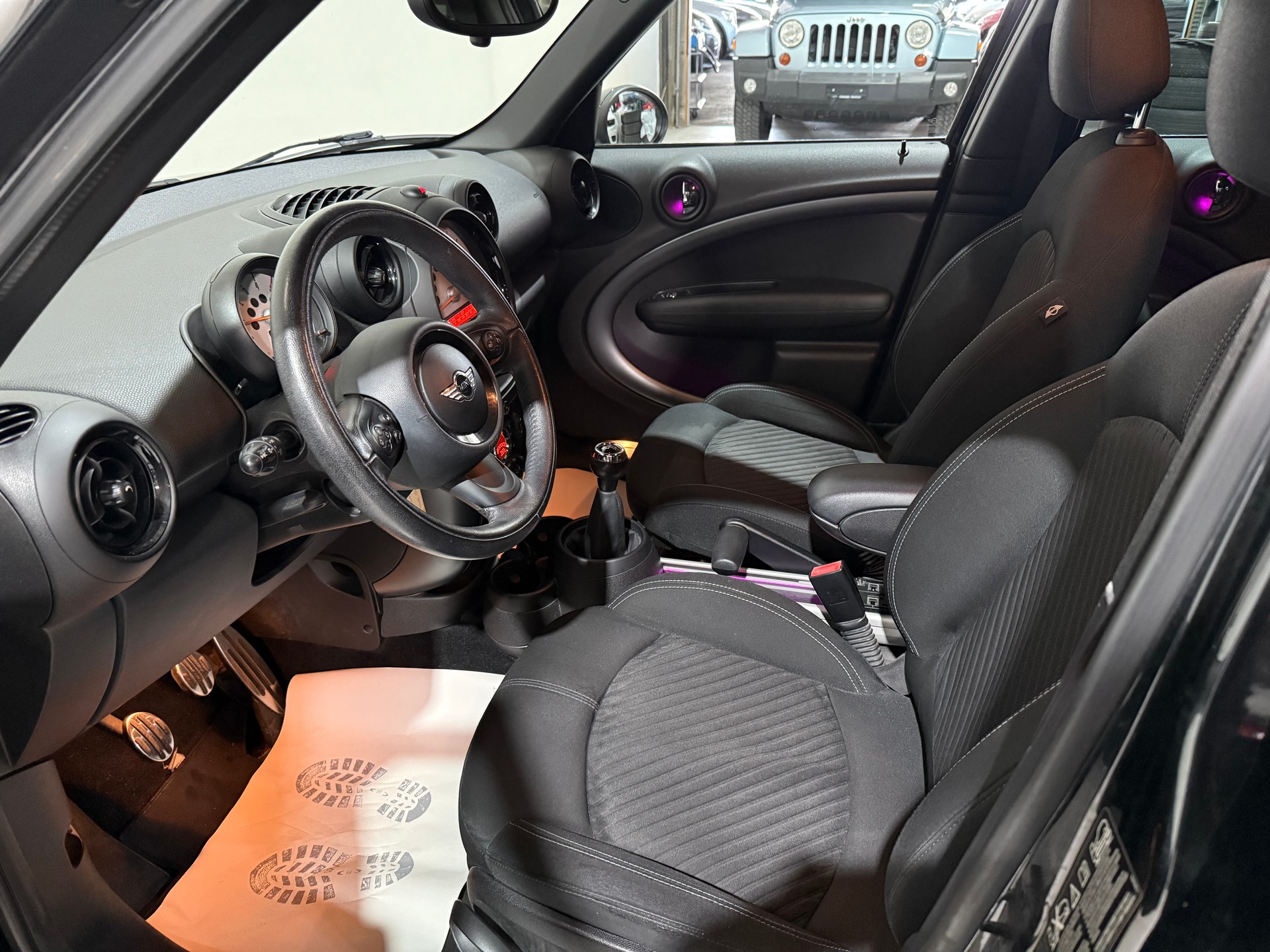 MINI Countryman Cooper SD ALL4 Snowhill-image-12