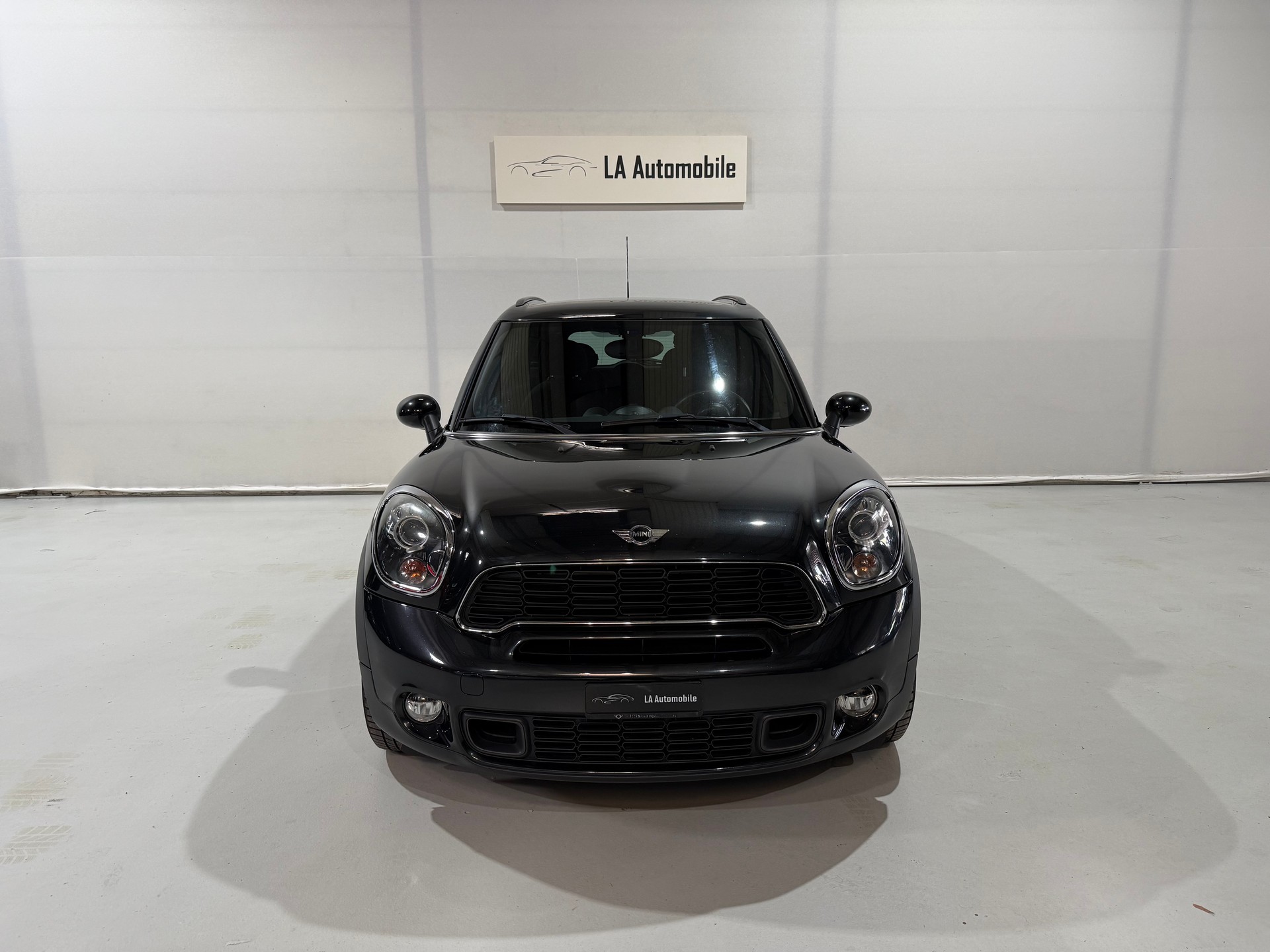 MINI Countryman Cooper SD ALL4 Snowhill-image-3