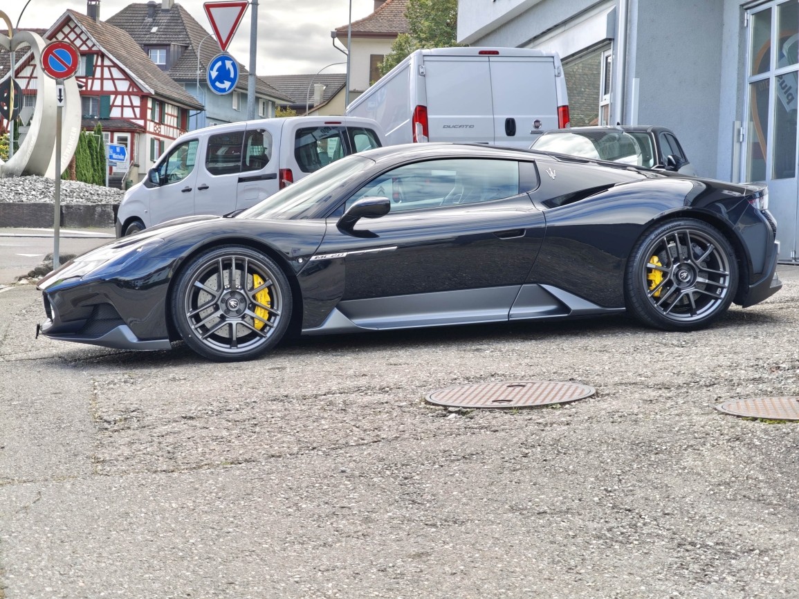 MASERATI MC20 3.0 V6