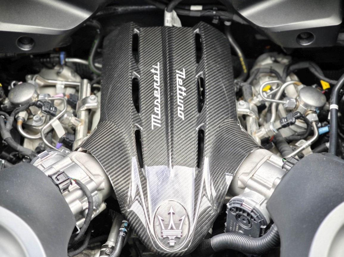 MASERATI MC20 3.0 V6-image-8