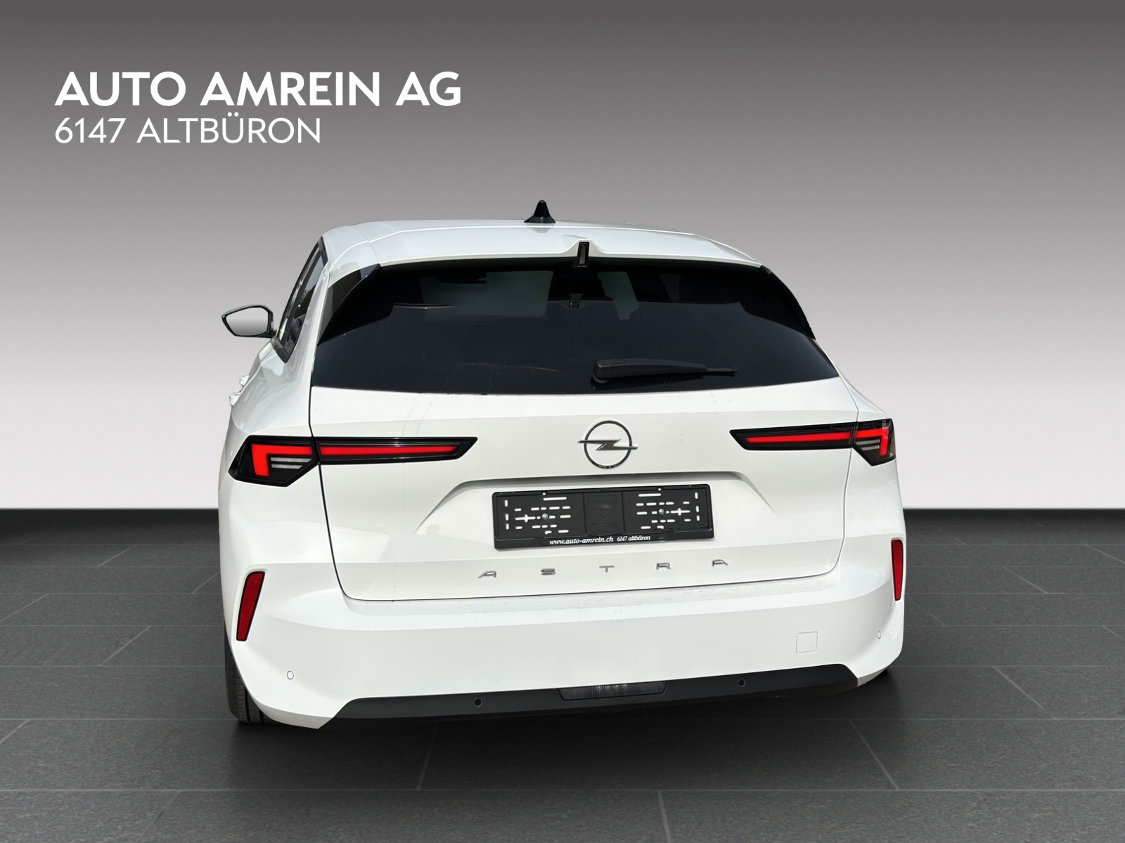 OPEL Astra Sports Tourer 1.2i Turbo Edition-image-6