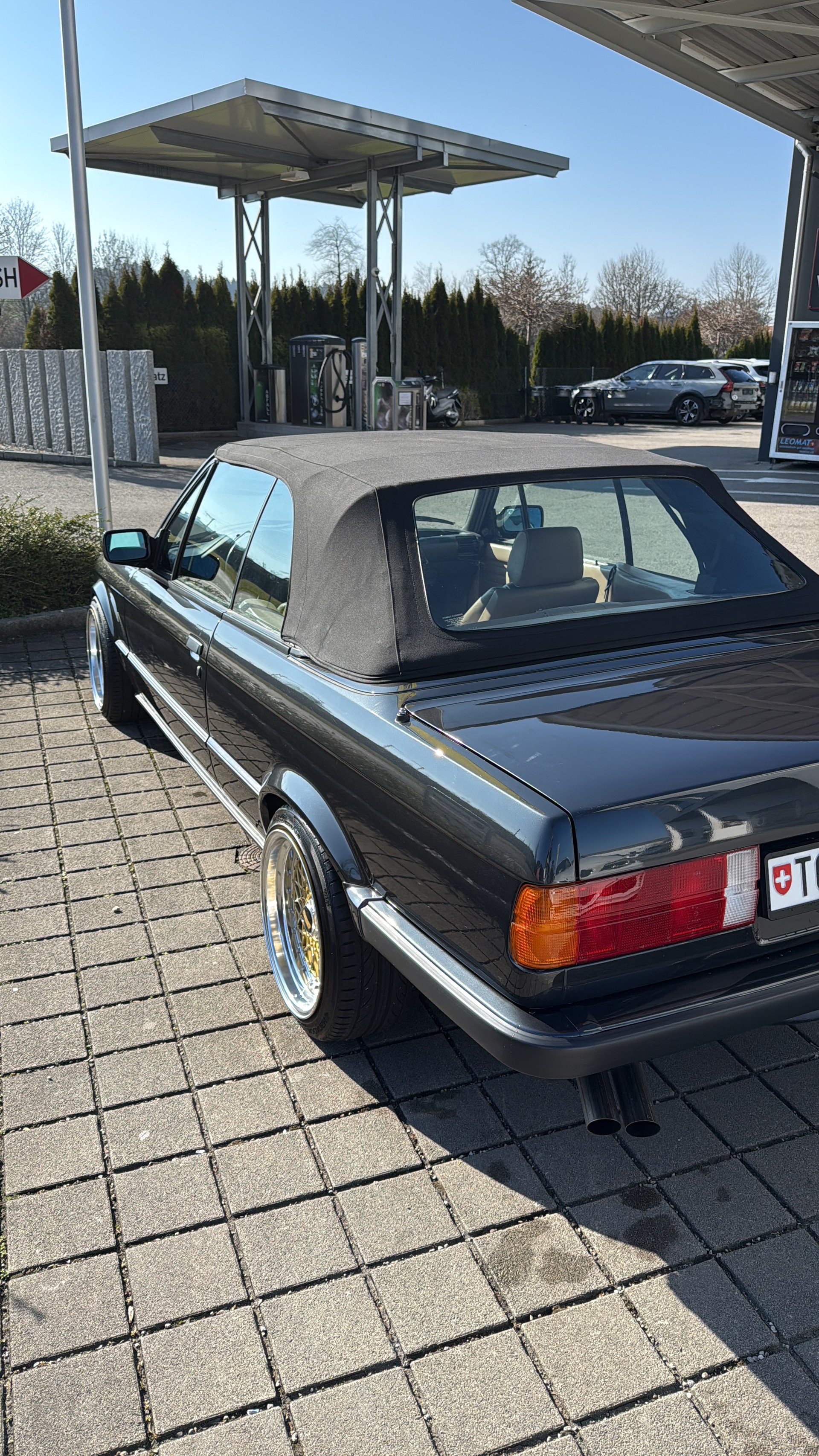 BMW E30 325i Cabrio-image-3