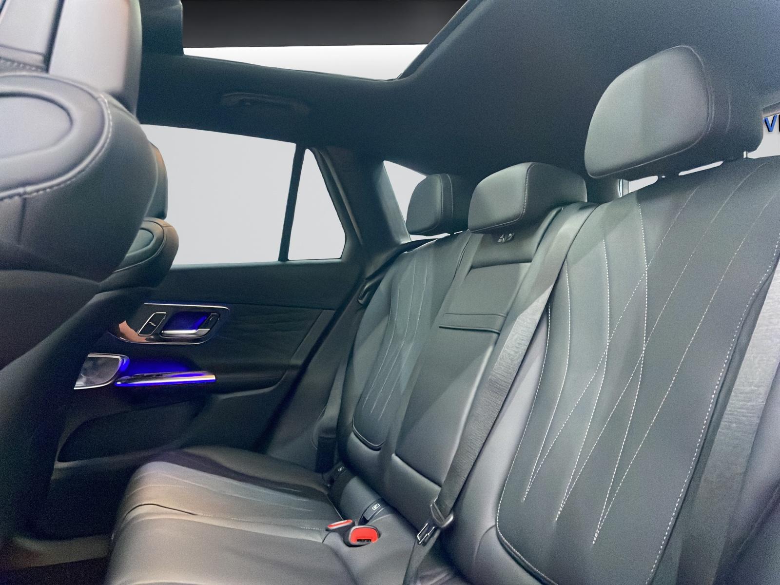 MERCEDES-BENZ GLC 400 e 4MATIC EQ Star AMG Line-image-5