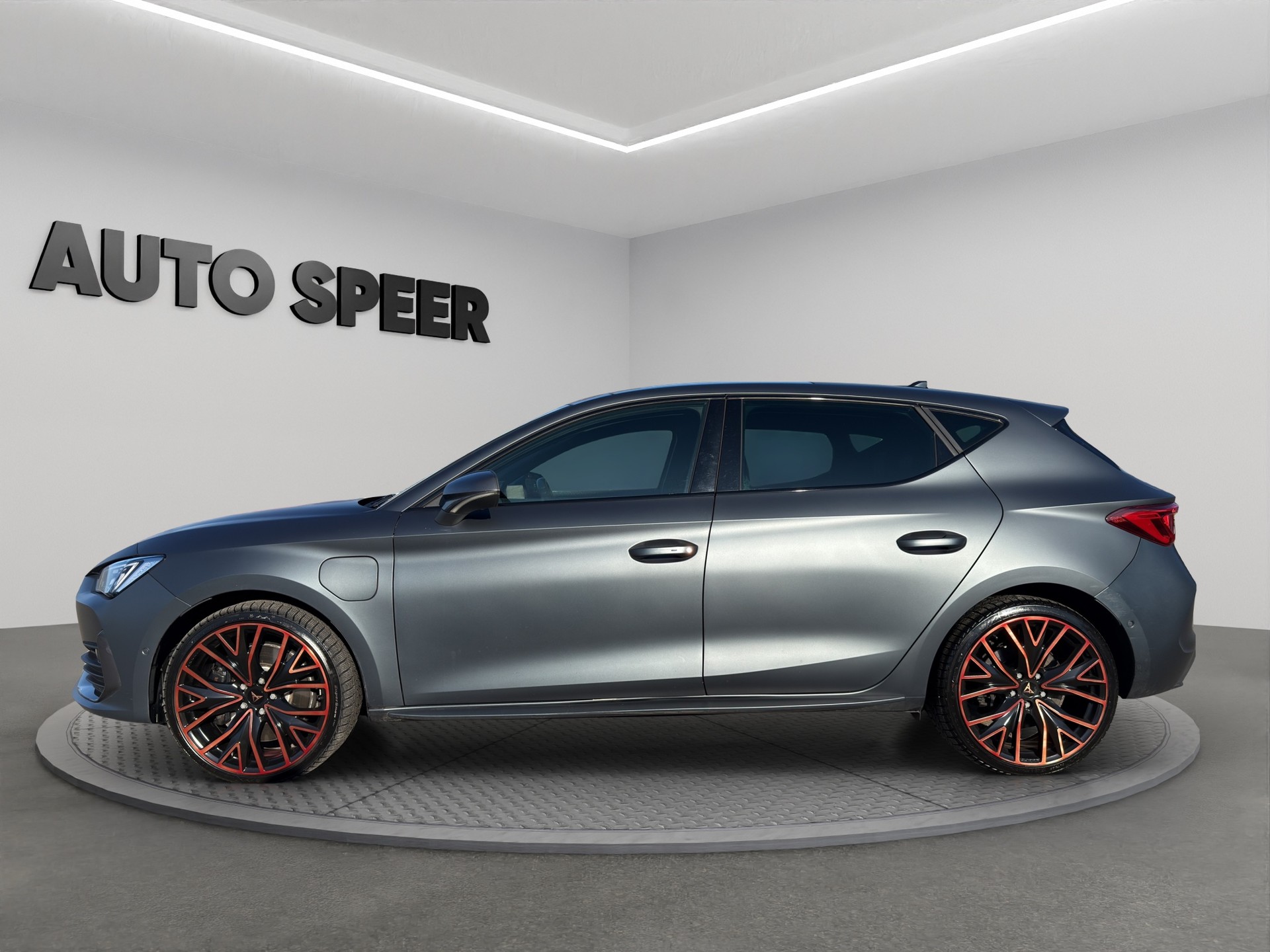 CUPRA Leon 1.4 eHybrid DSG-showroom-element-1