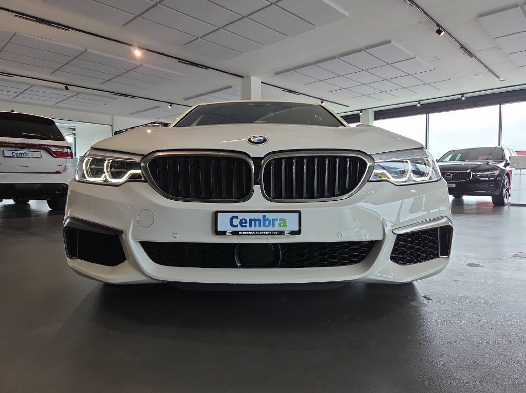 BMW M550i xDrive SAG-image-14