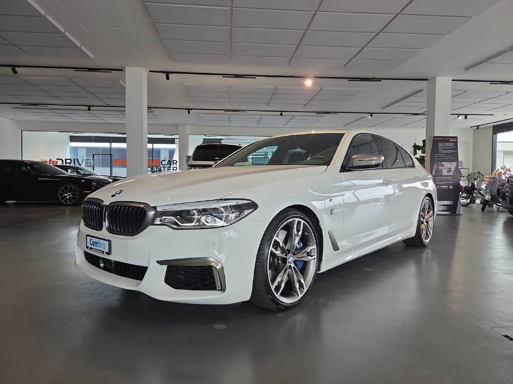 BMW M550i xDrive SAG