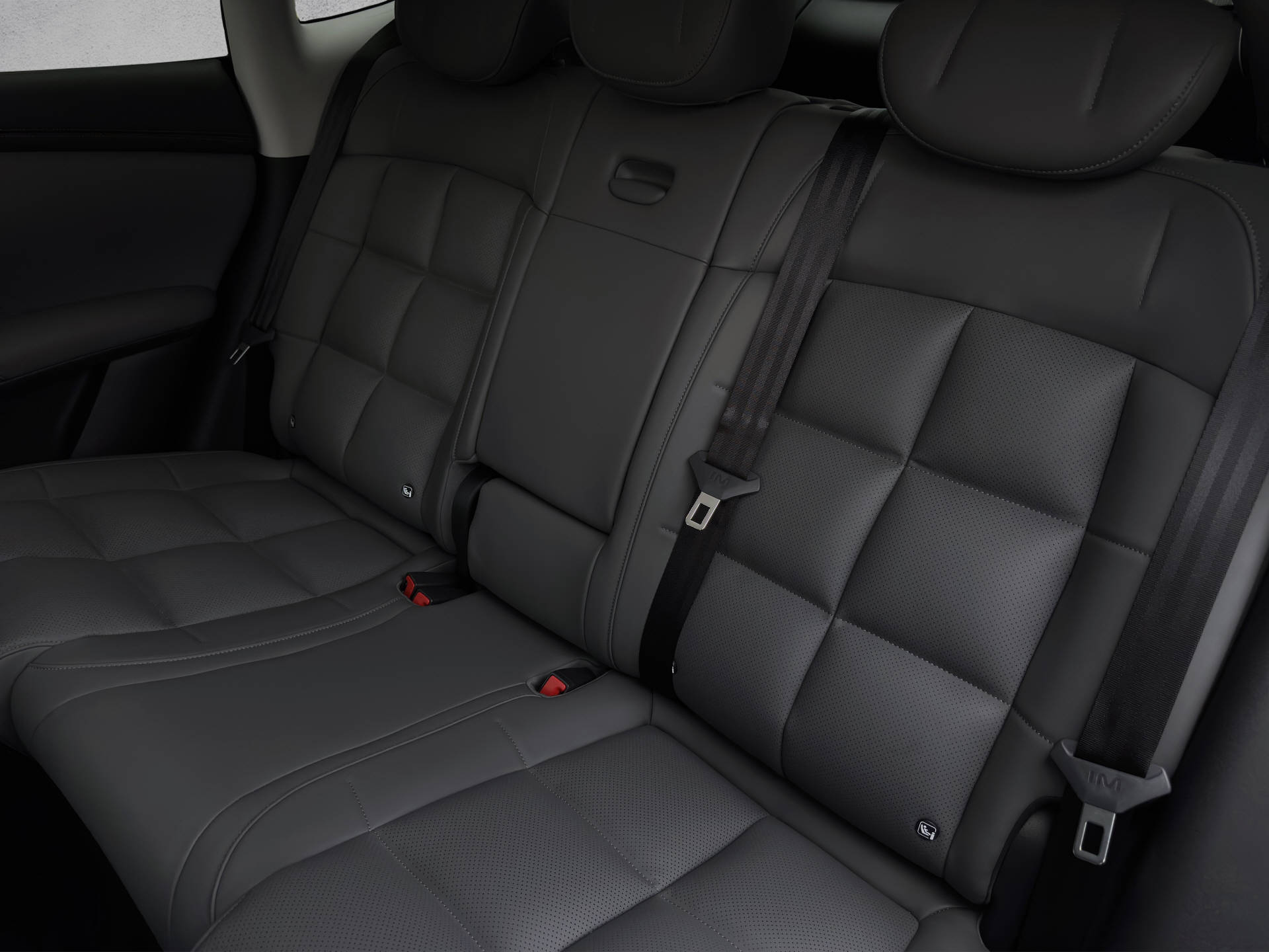 MG IM6 100 kWh Performance 21 4WD-image-10