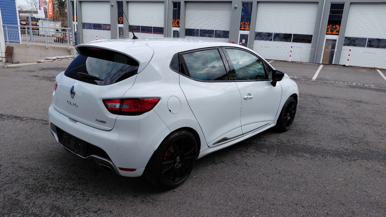 RENAULT Clio 1.6 T RS 220 Trophy EDC-image-6