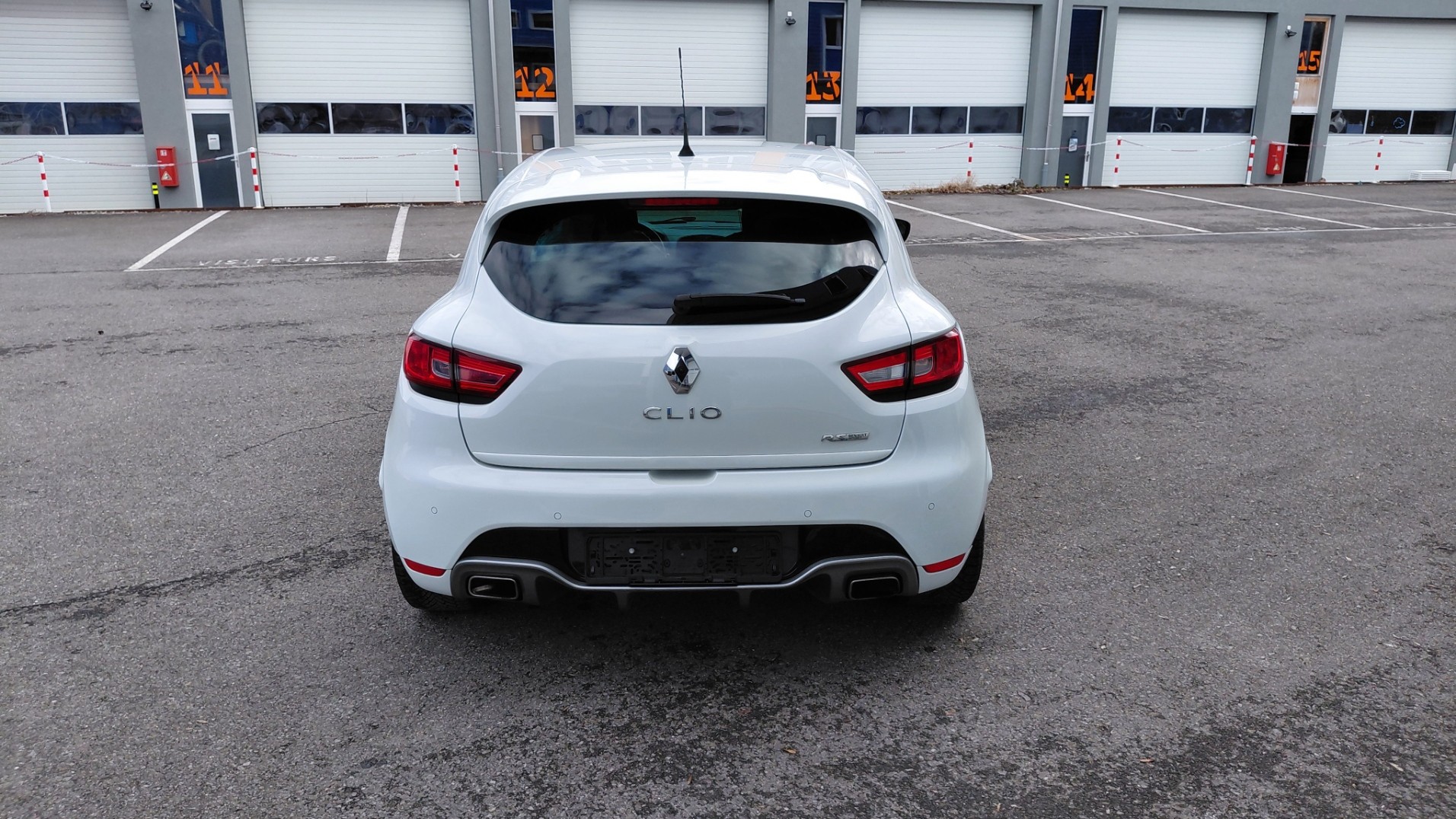 RENAULT Clio 1.6 T RS 220 Trophy EDC-image-7