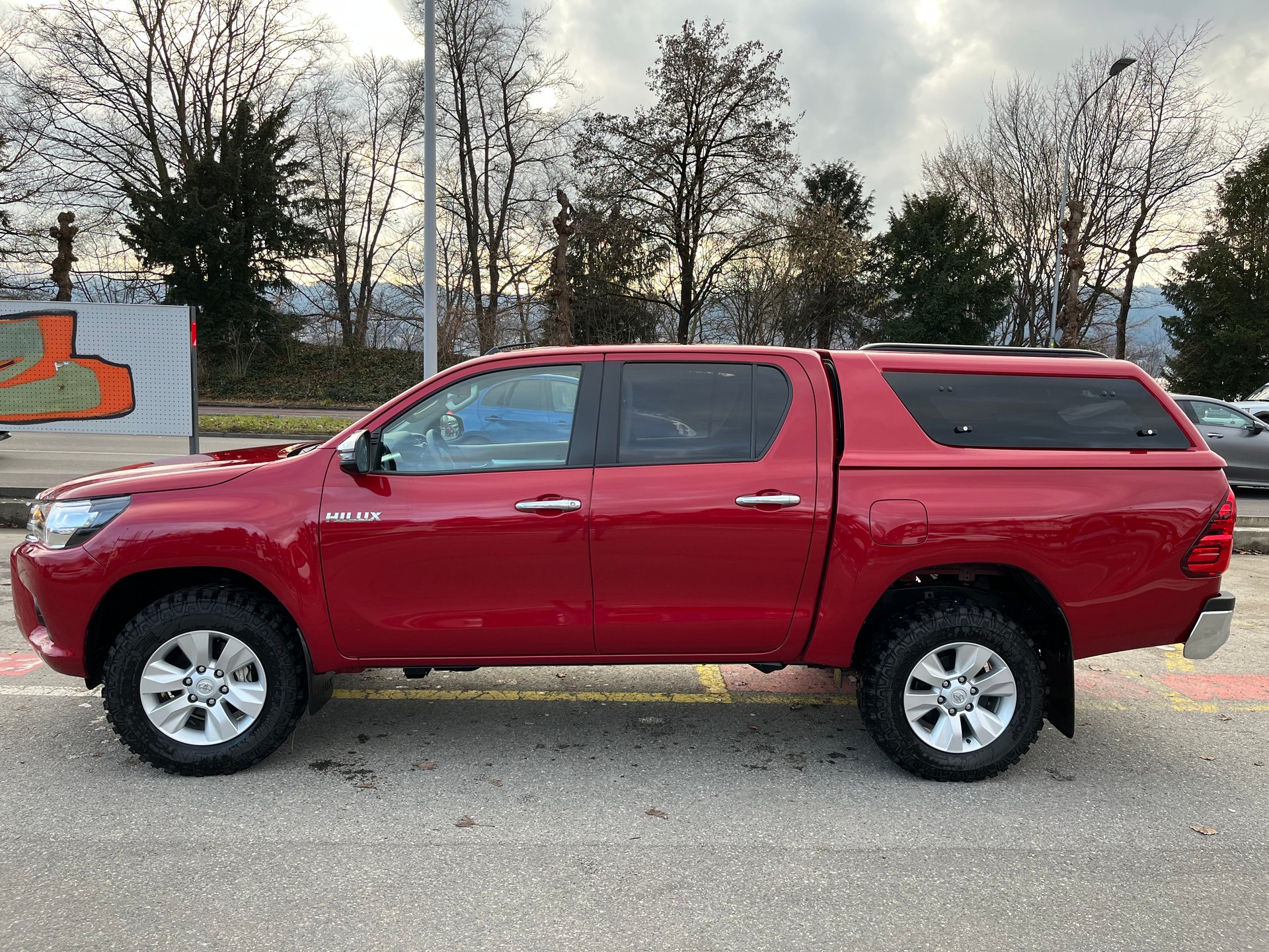 TOYOTA Hilux 2.4D-4D Comfort Double Cab 4x4-image-1