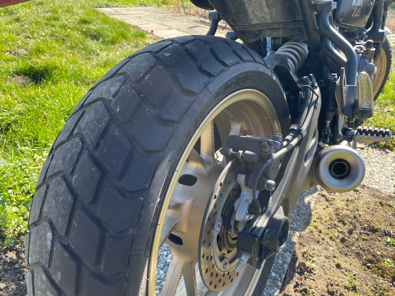 YAMAHA XSR 700 Legacy-image-2