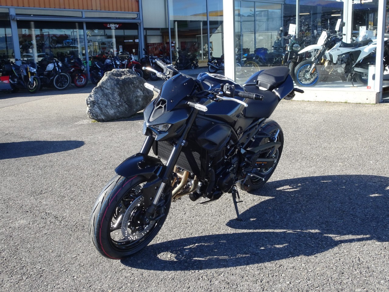 KAWASAKI Z 900 (35kW)-image-4