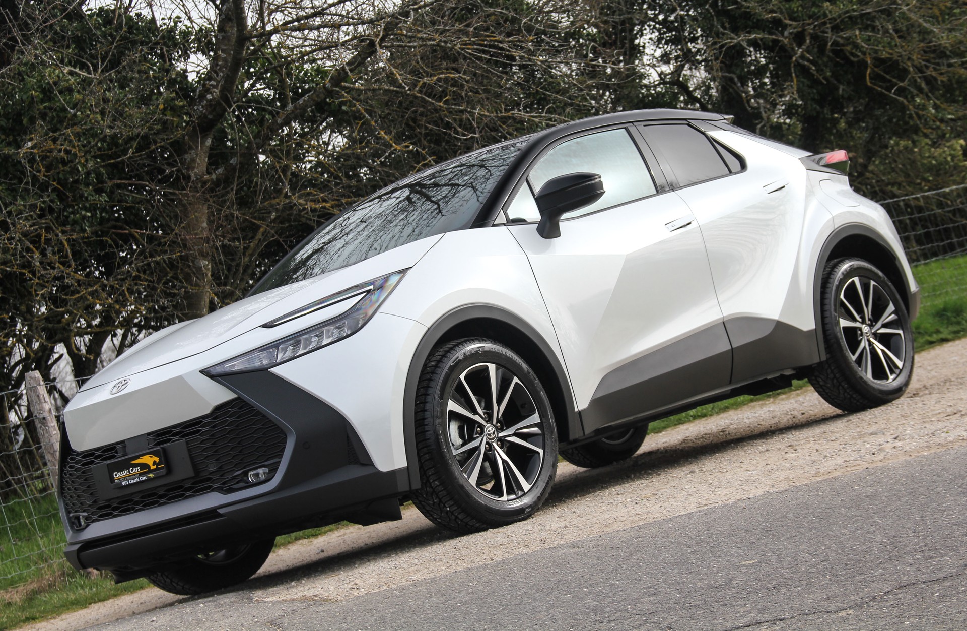 TOYOTA C-HR 2.0 HSD CVT Trend Team Player 🇯🇵 ⭐⭐⭐⭐⭐-image-20