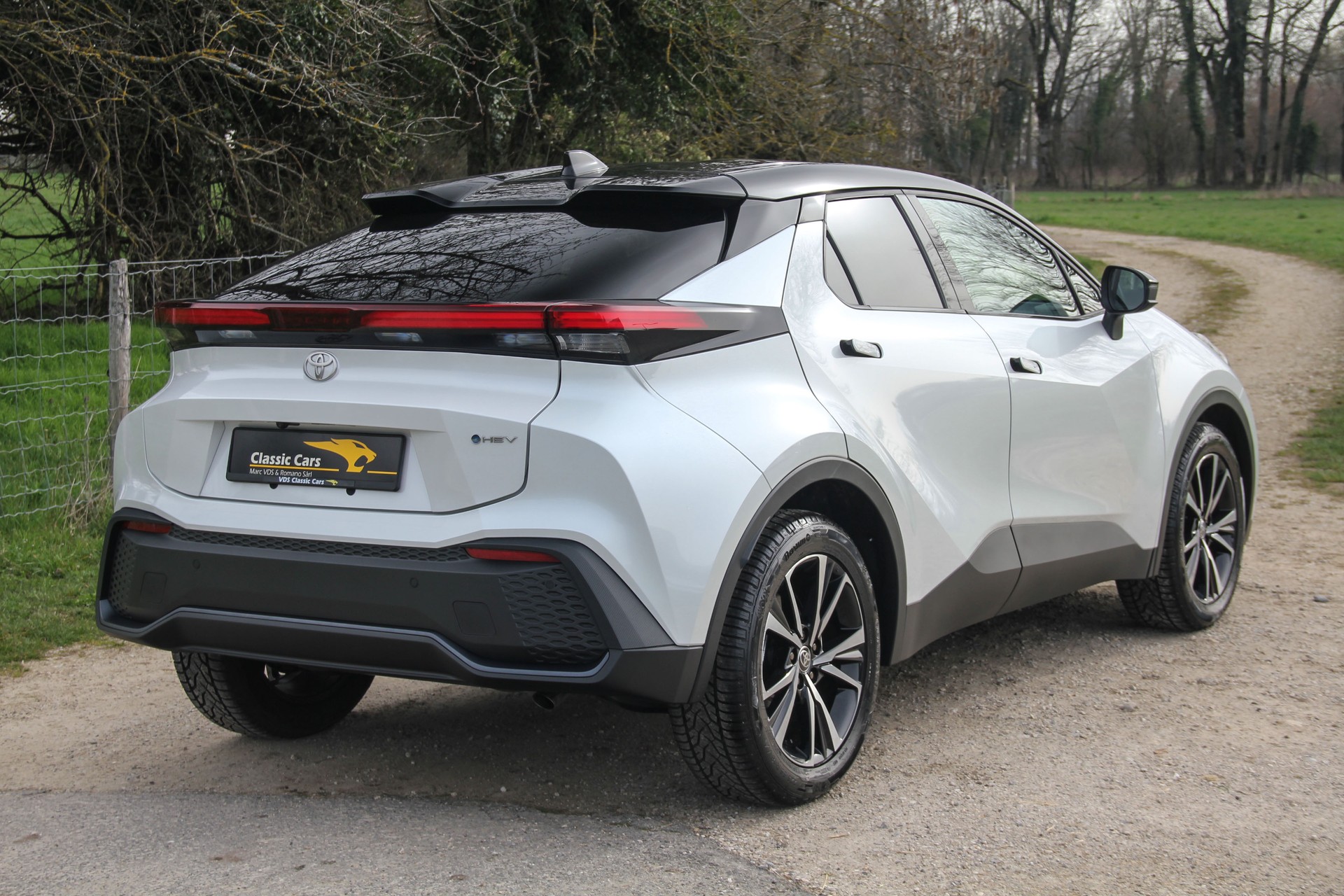 TOYOTA C-HR 2.0 HSD CVT Trend Team Player 🇯🇵 ⭐⭐⭐⭐⭐-image-29
