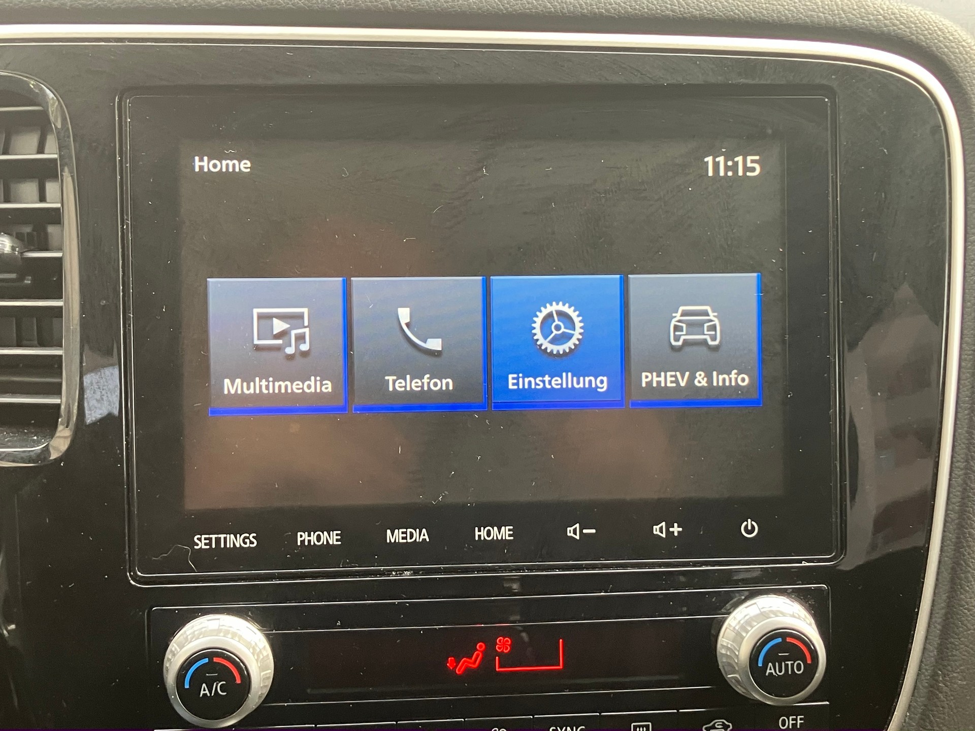 MITSUBISHI Outlander 2.4 PHEV Value 4WD Automatic-image-12