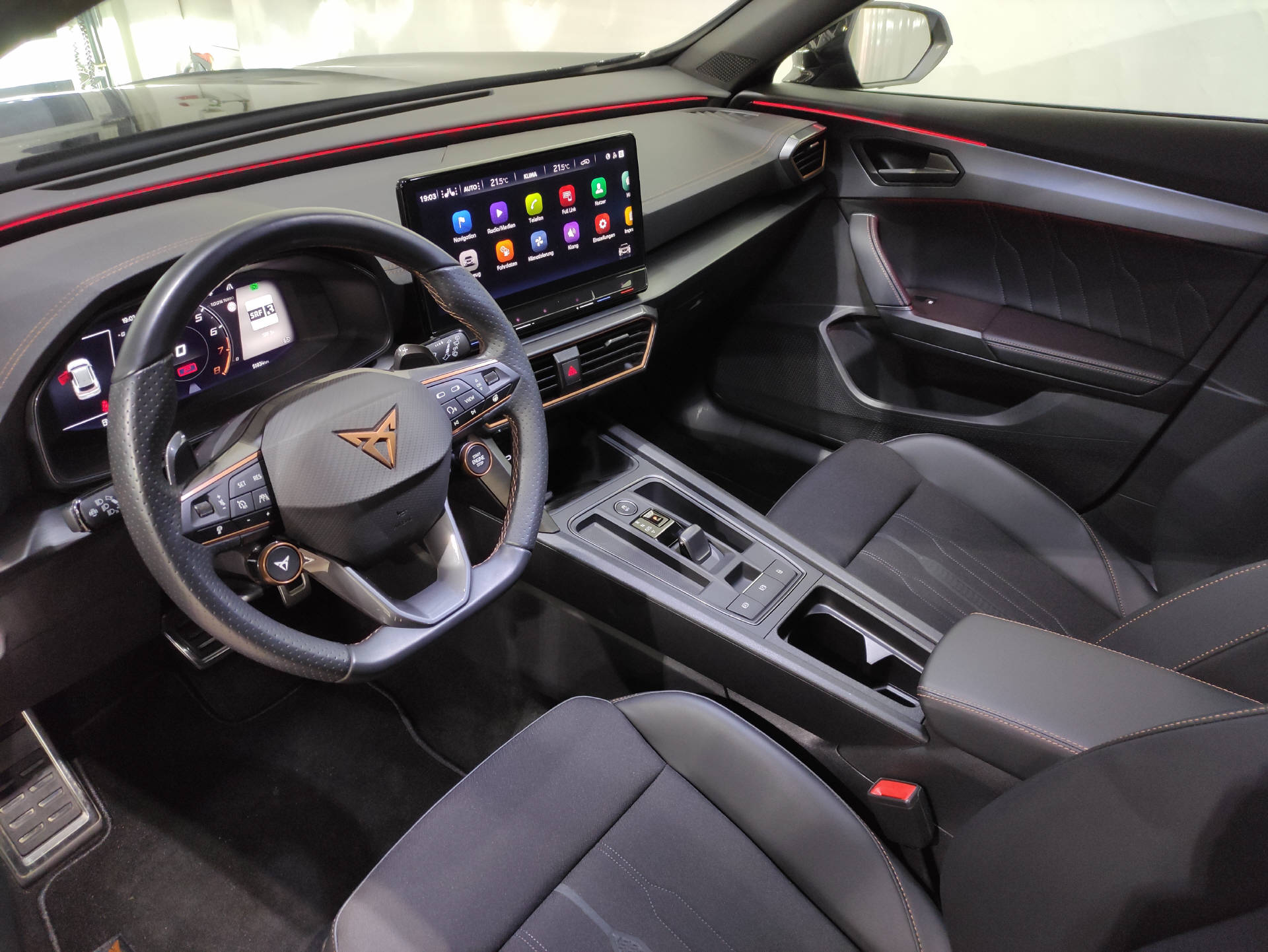 CUPRA Formentor 2.0 TSI VZ 4Drive DSG Black-Edition-showroom-element-2