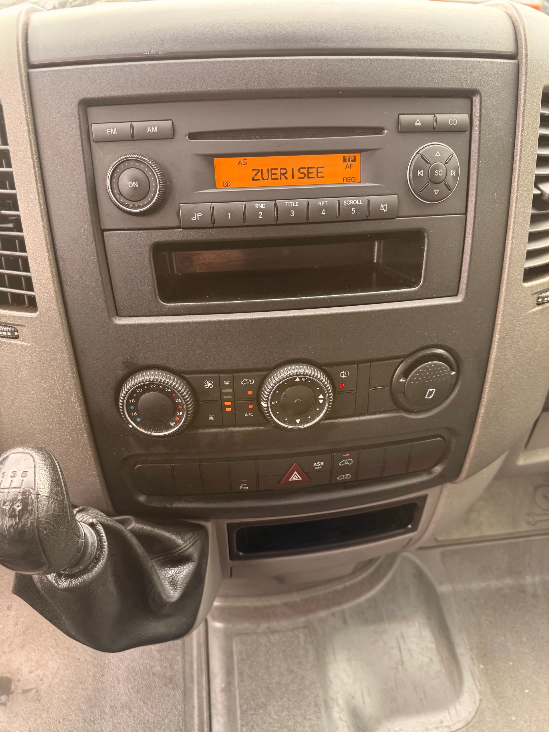 MERCEDES-BENZ Sprinter 213 CDI Kompakt-image-3