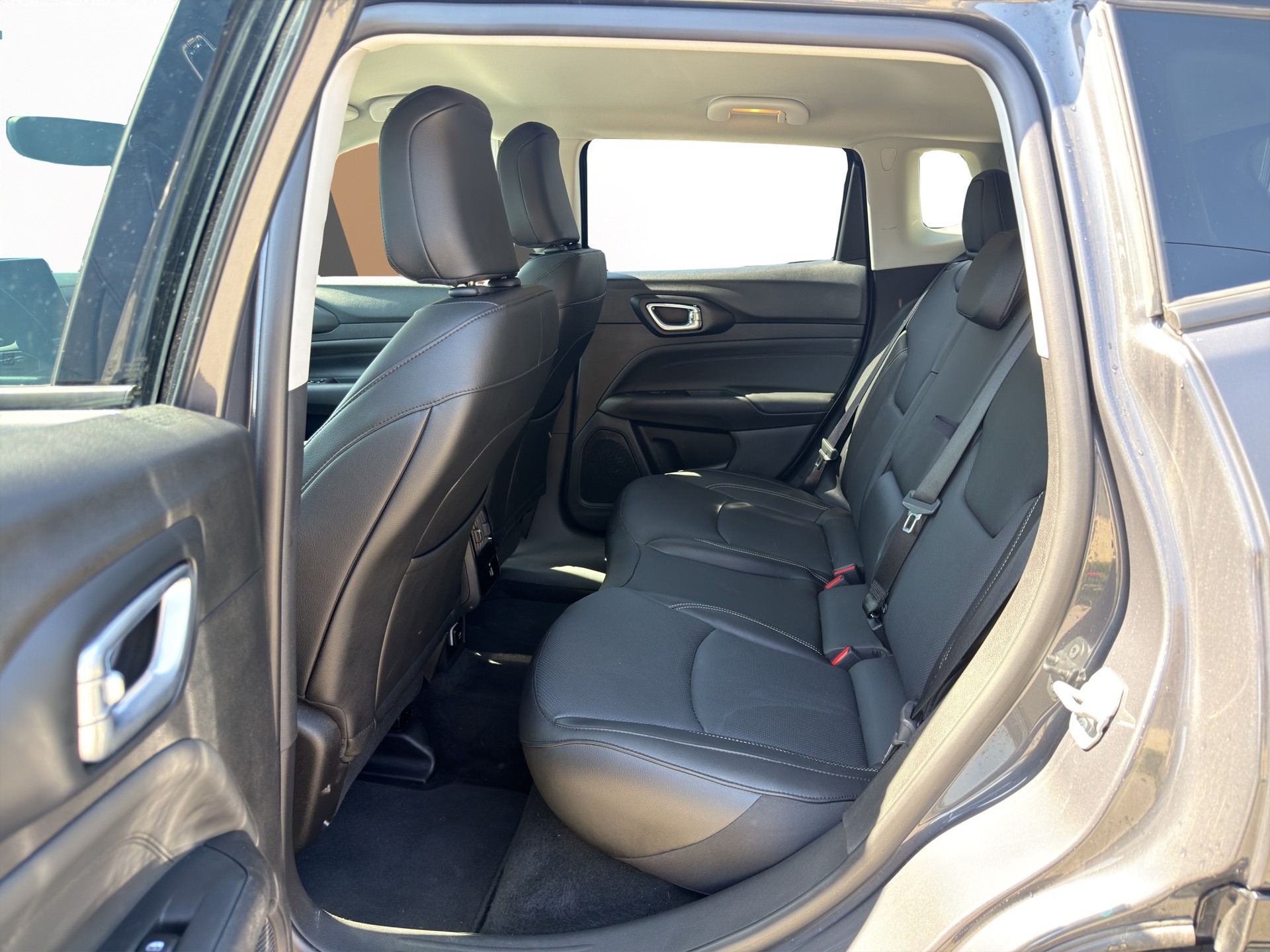JEEP Compass 1.5 Turbo Summit MHEV-image-16