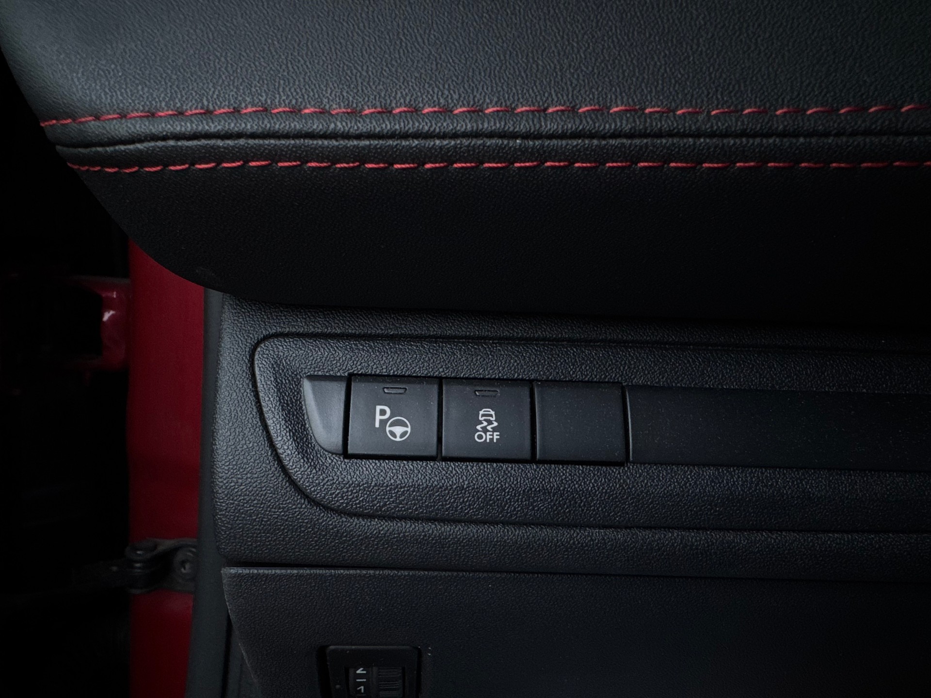 PEUGEOT 208 1.6 Turbo GTi-image-18