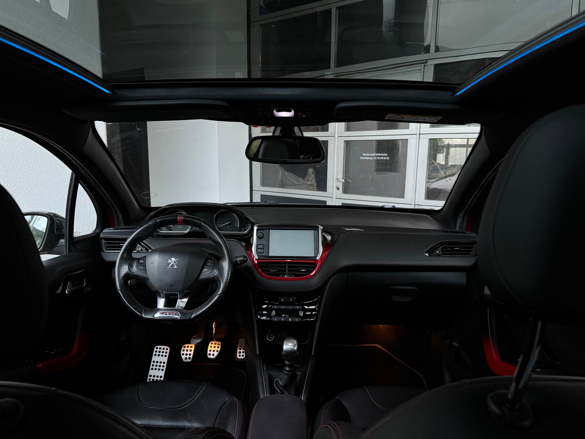 PEUGEOT 208 1.6 Turbo GTi-image-11