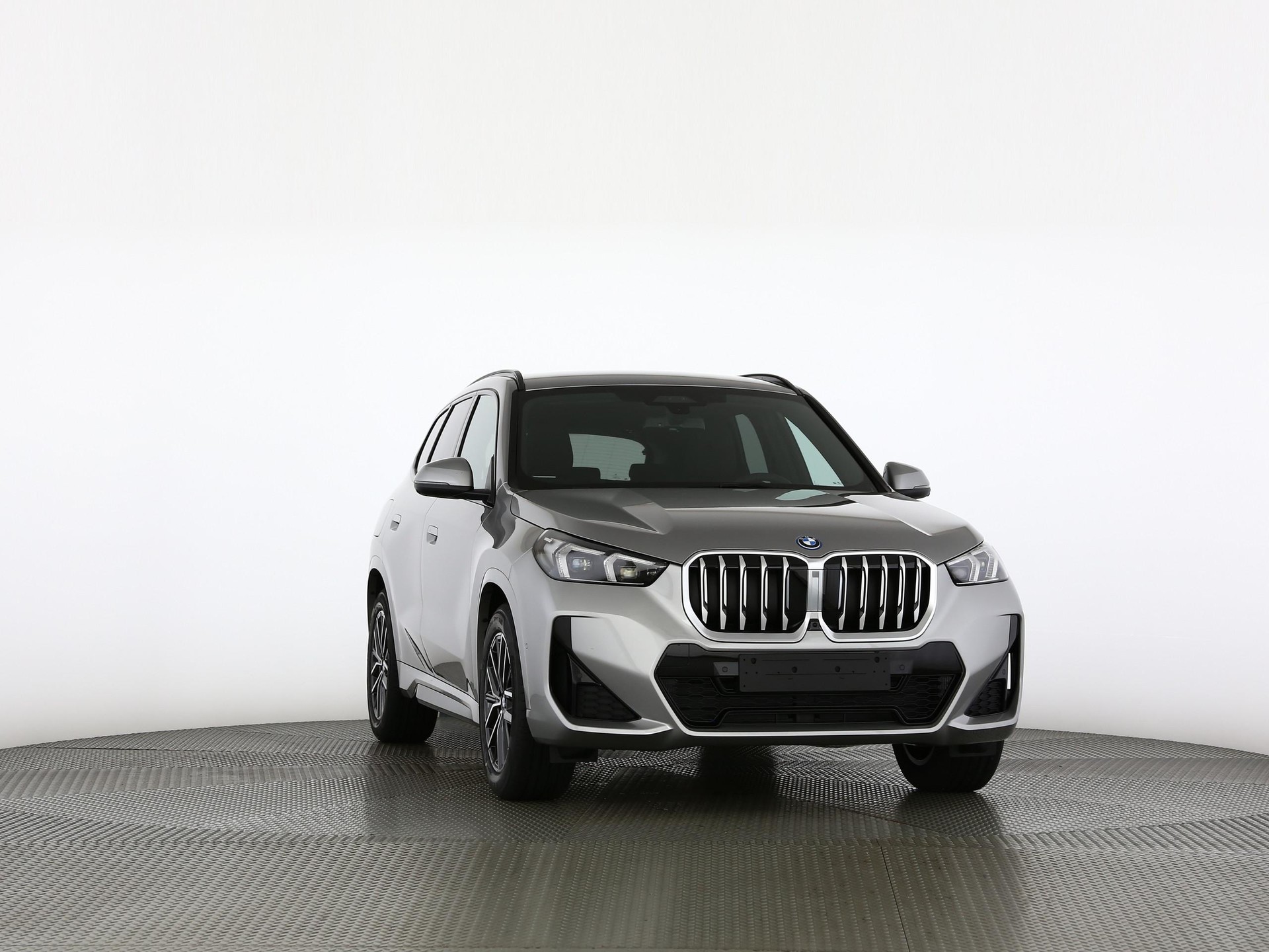 BMW X1 30e xDrive paddles-image-28
