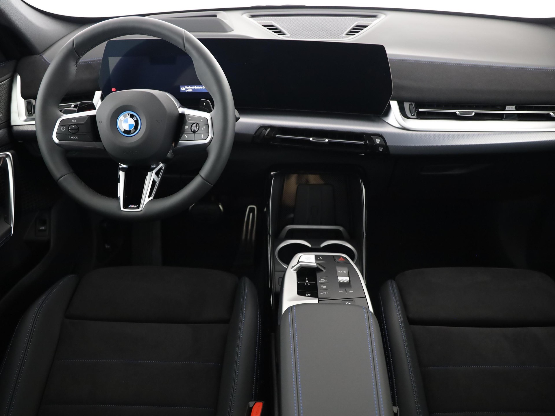 BMW X1 30e xDrive paddles-image-5