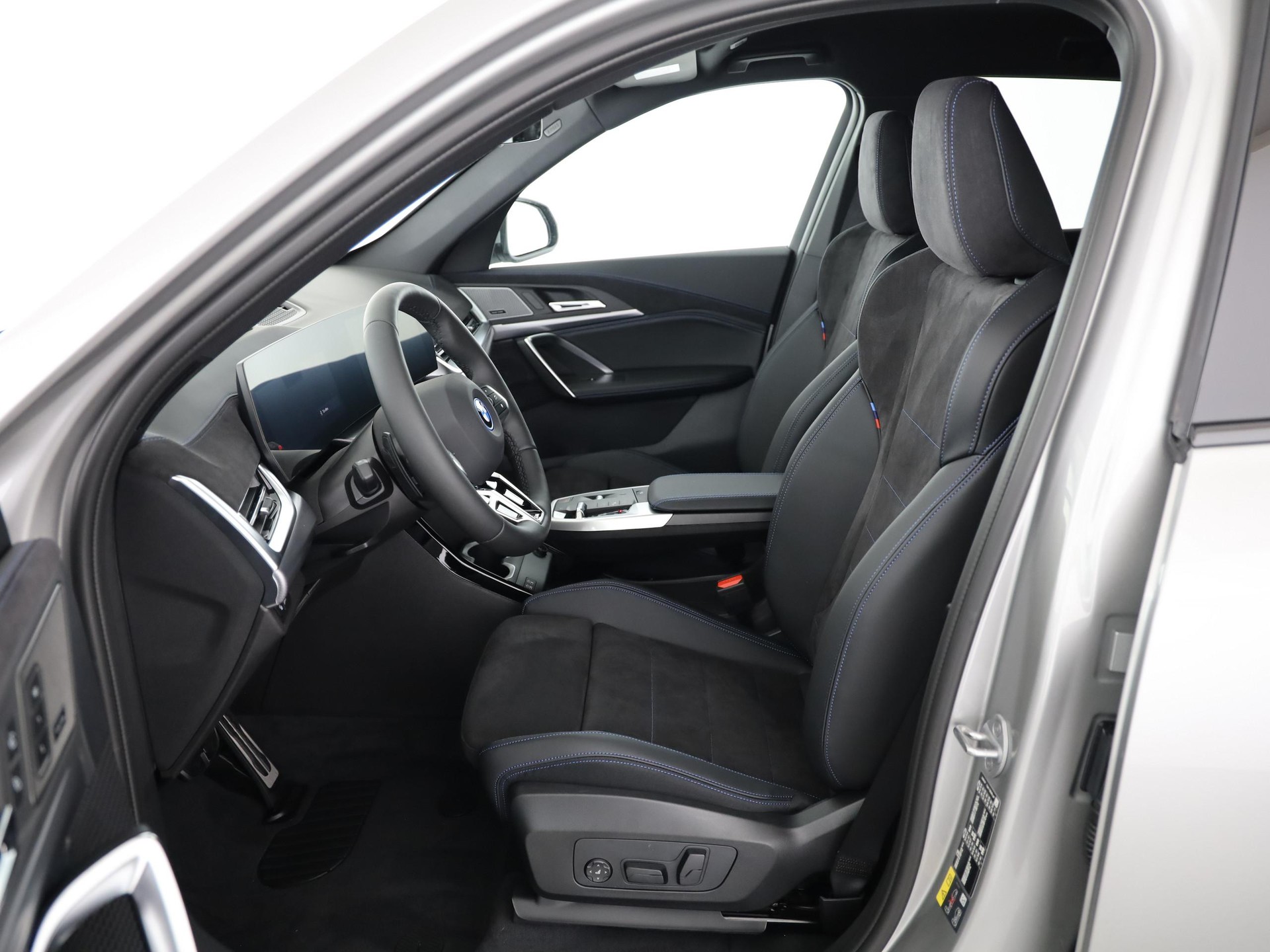 BMW X1 30e xDrive paddles-image-4