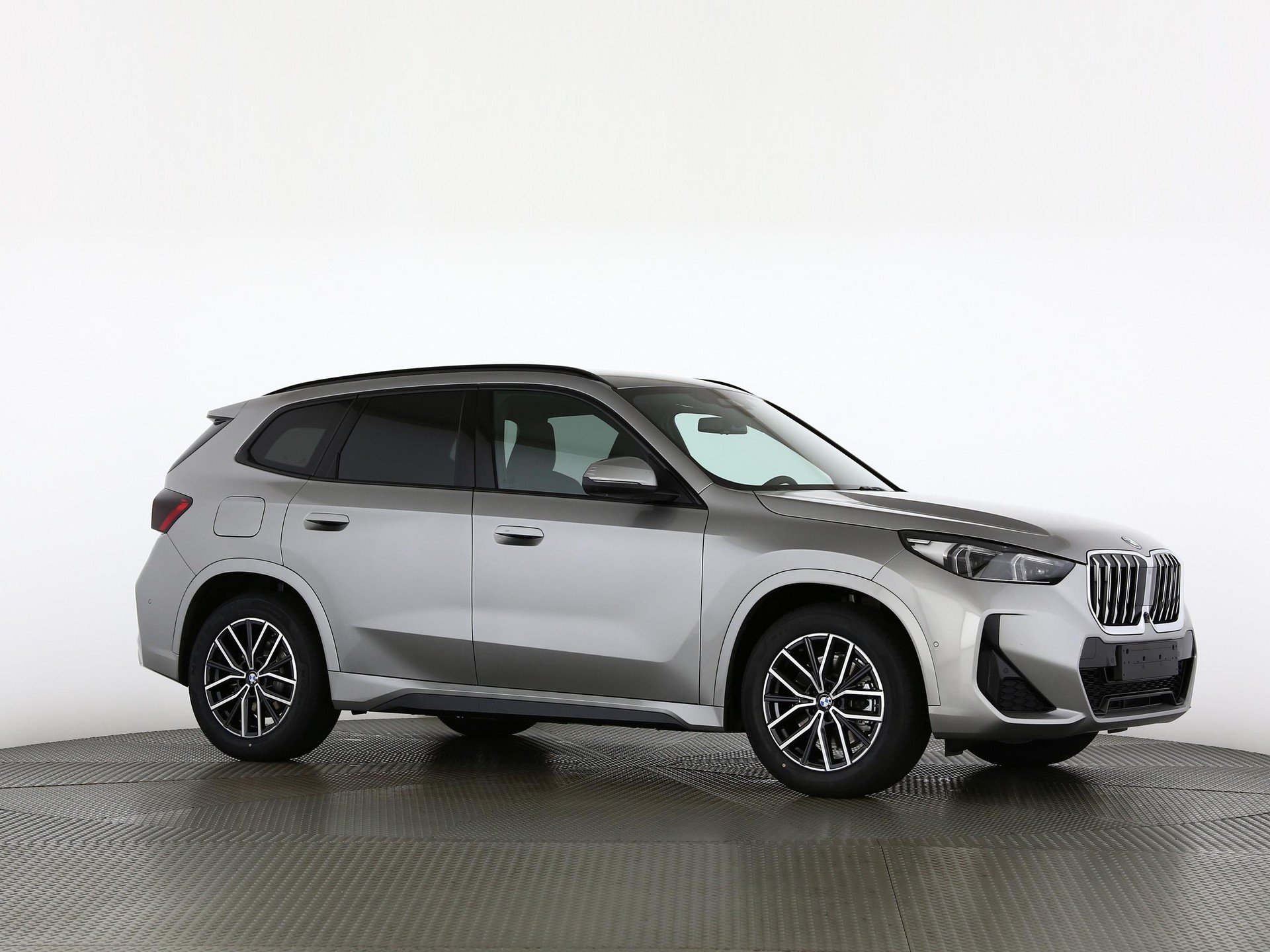 BMW X1 30e xDrive paddles-image-25