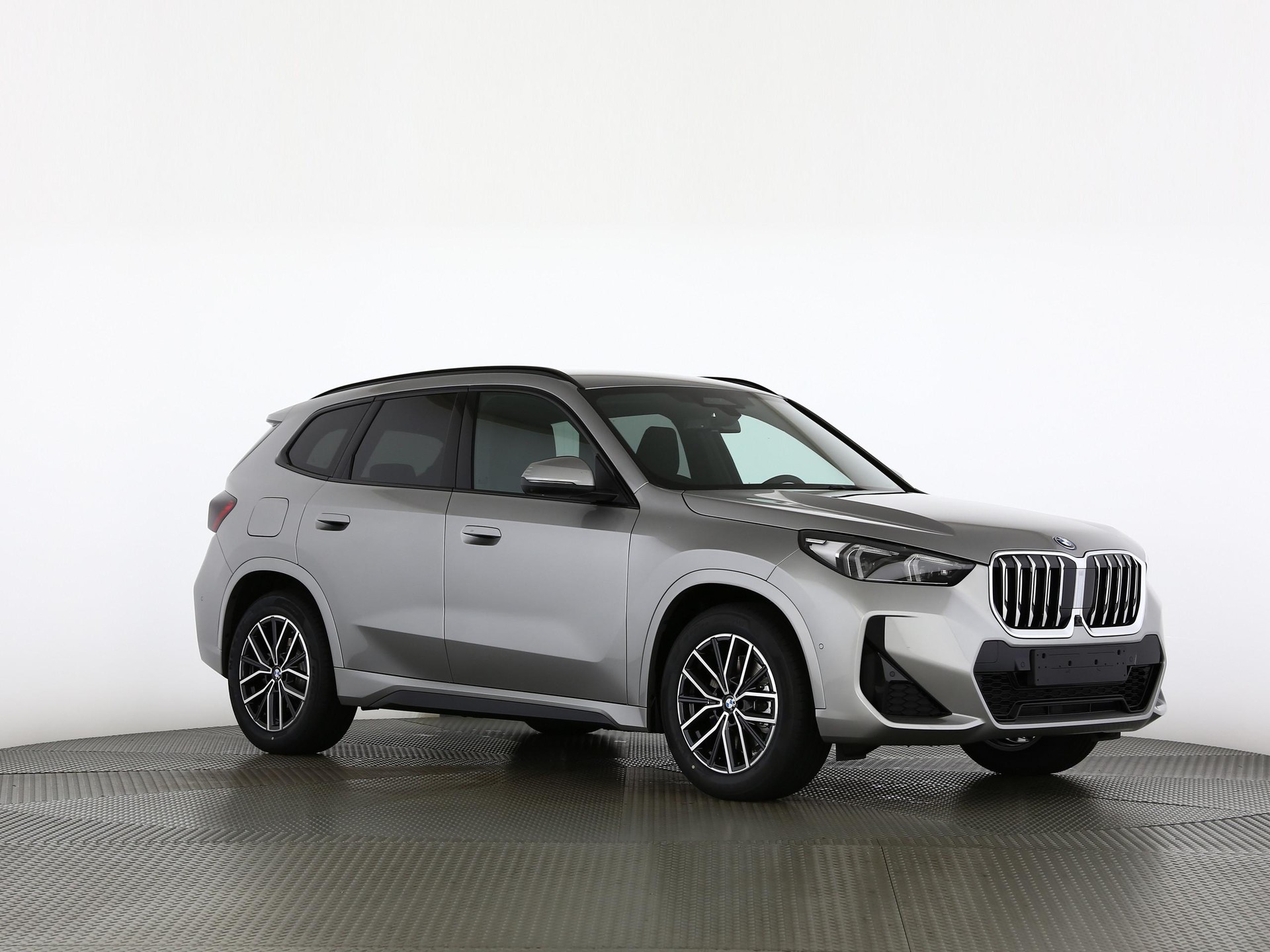 BMW X1 30e xDrive paddles-image-26
