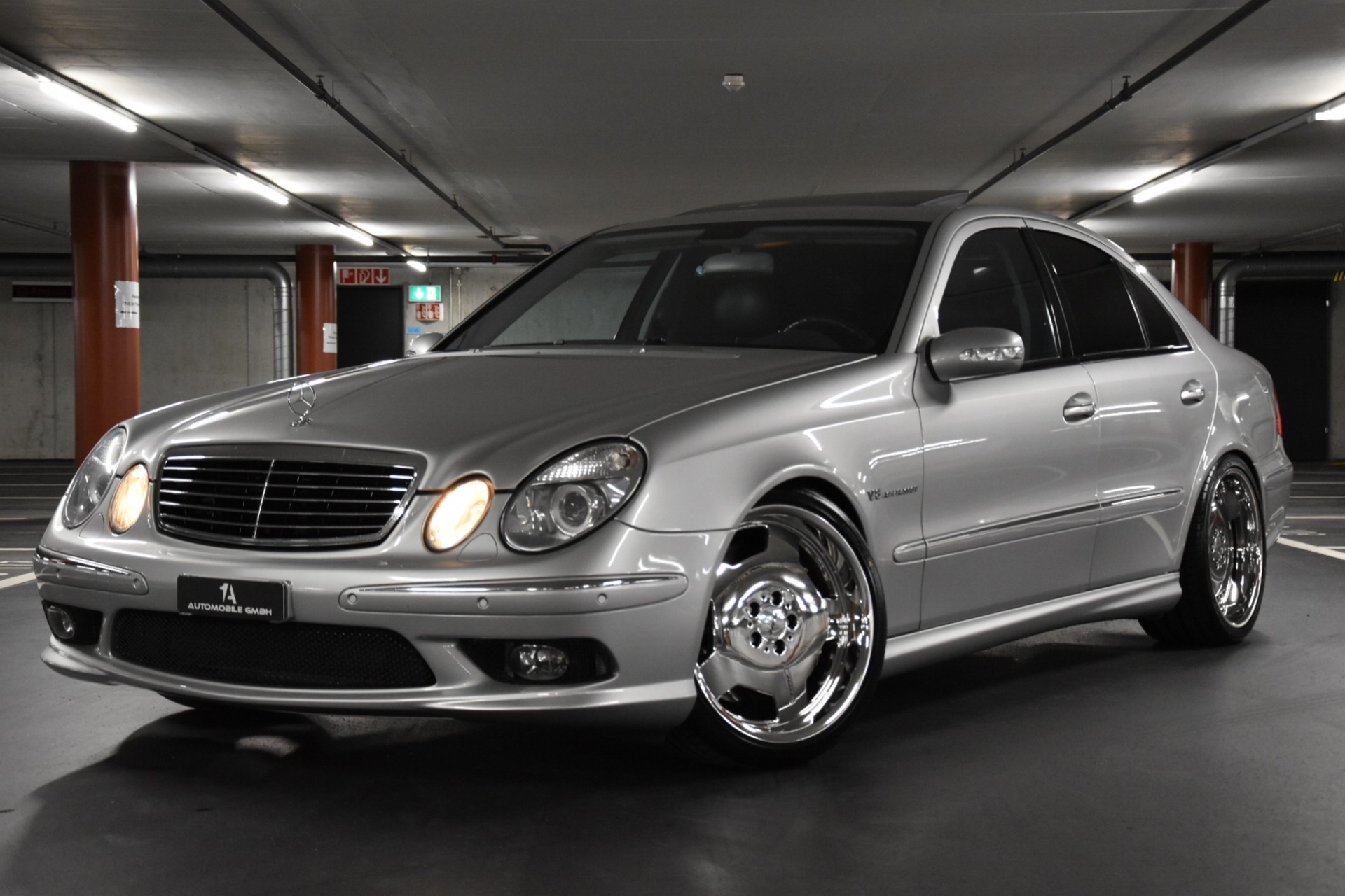 MERCEDES-BENZ E 55 AMG Avantgarde Automatic