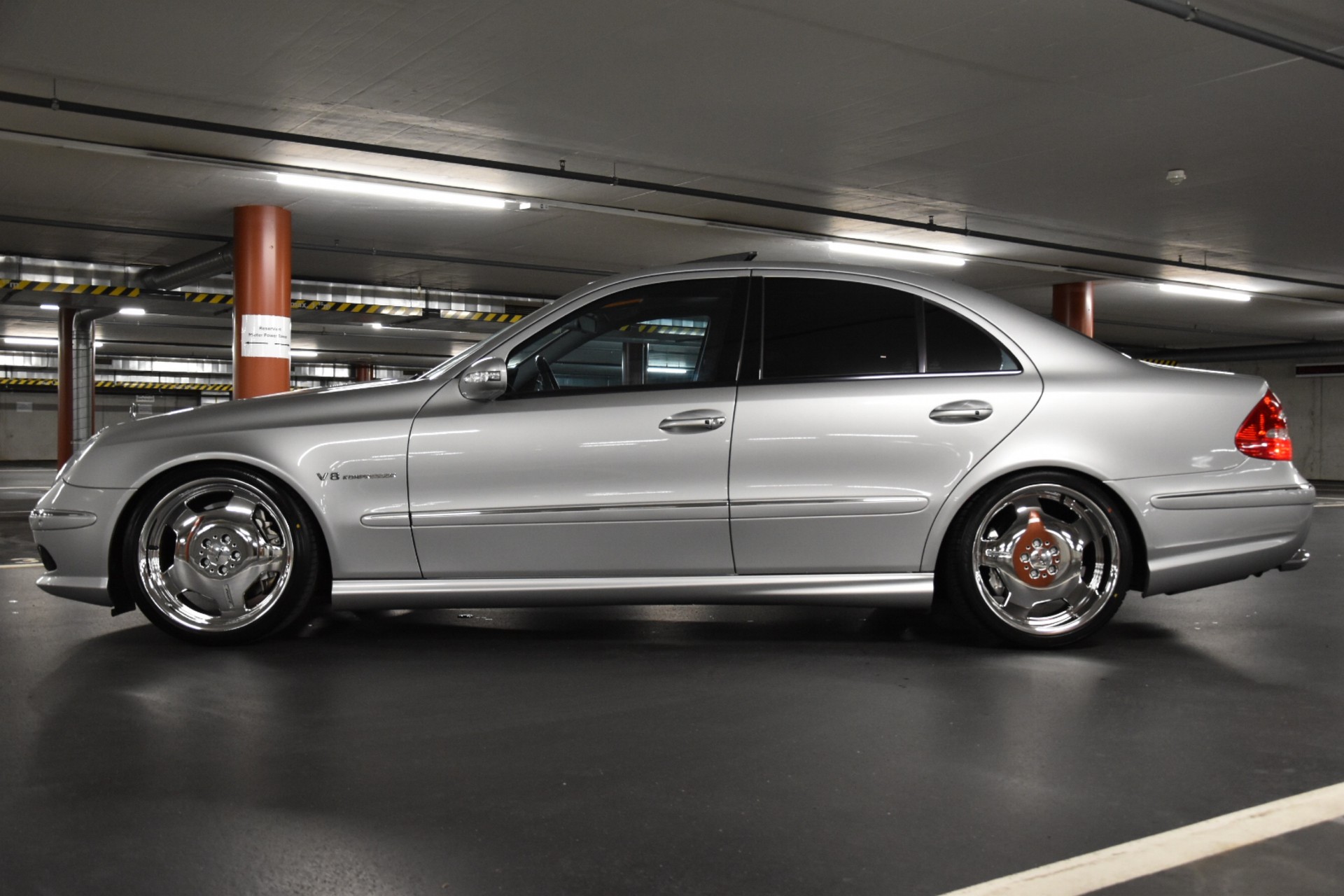 MERCEDES-BENZ E 55 AMG Avantgarde Automatic-image-6