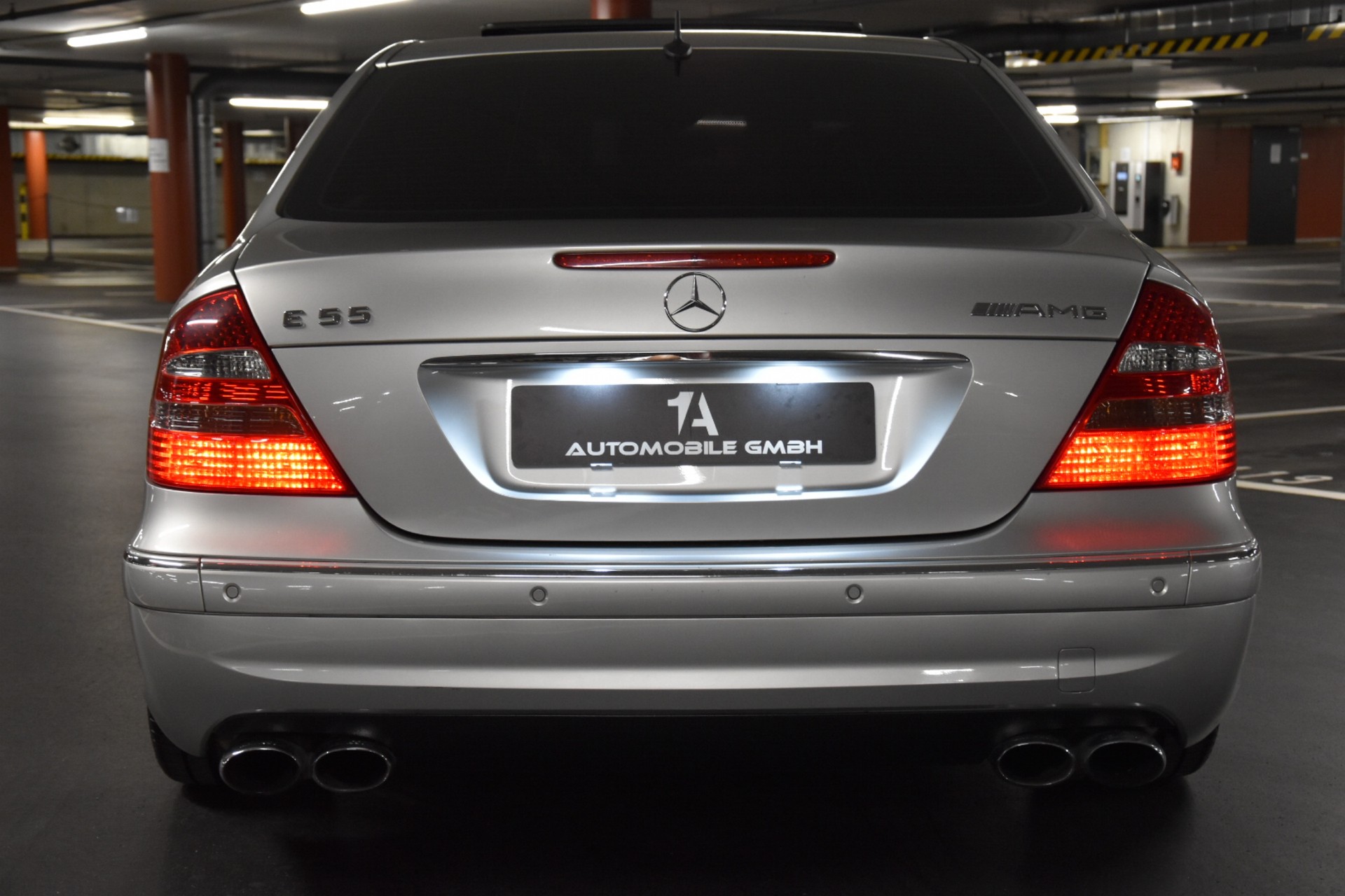 MERCEDES-BENZ E 55 AMG Avantgarde Automatic-image-10