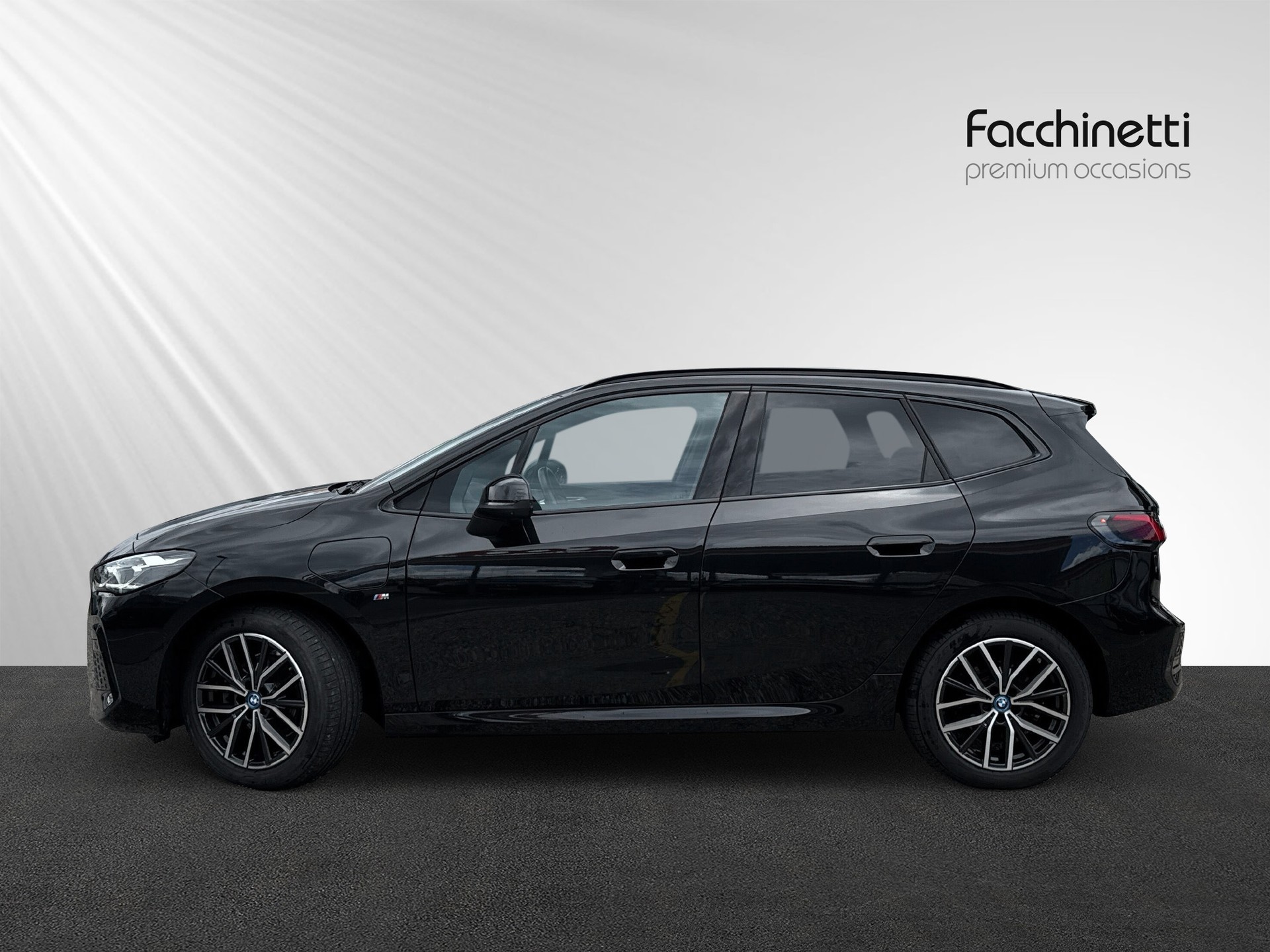 BMW 225e xDrive Active Tourer M Sport-showroom-element-1