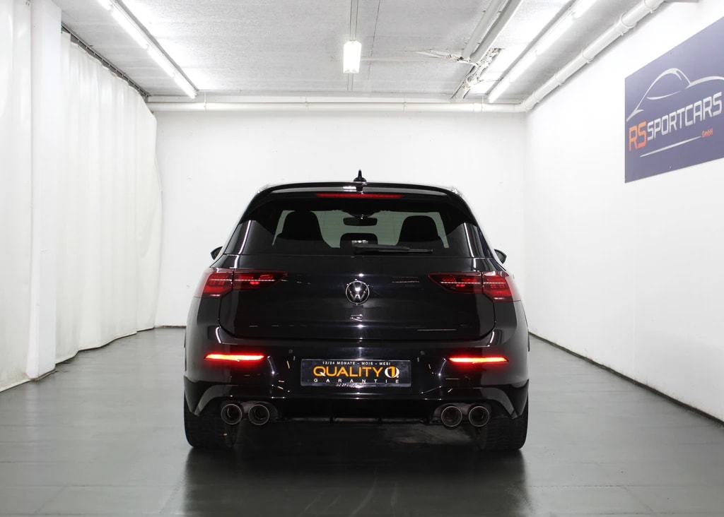 VW Golf 2.0 TSI R DSG 4Motion R Black Edition Performance Akrapovic 333PS-image-5