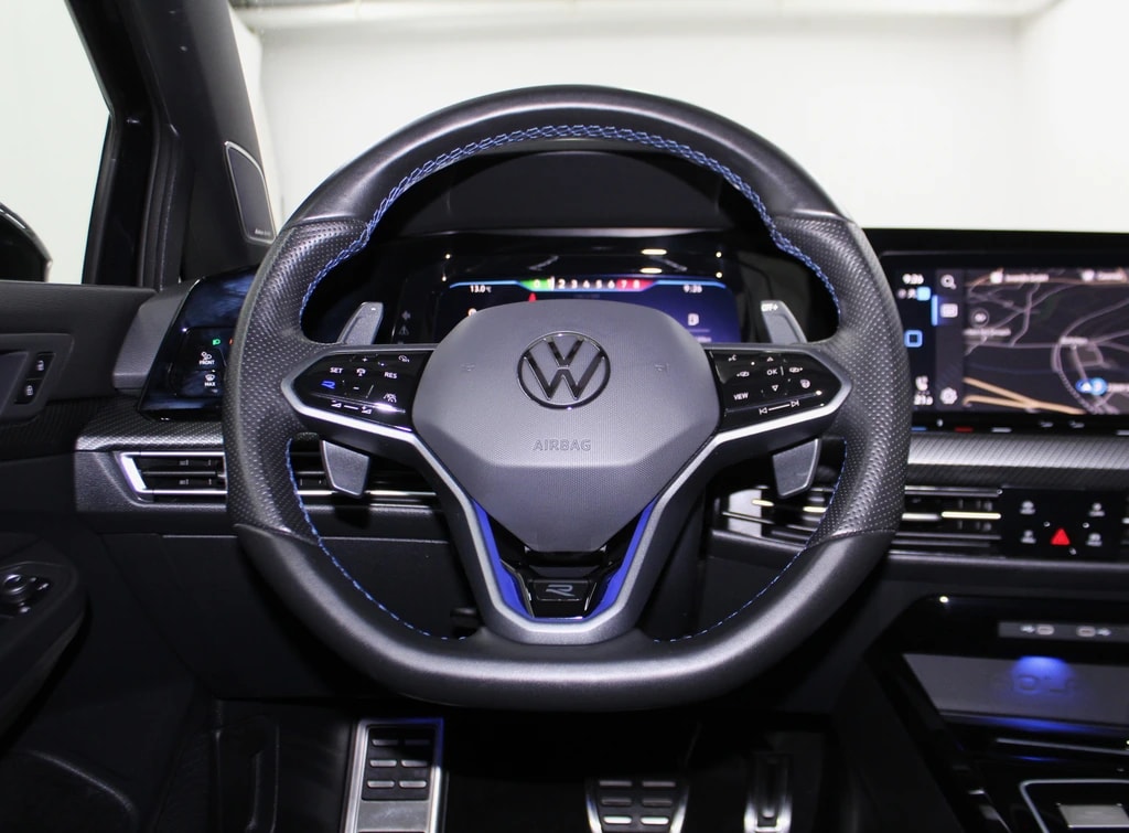 VW Golf 2.0 TSI R DSG 4Motion R Black Edition Performance Akrapovic 333PS-image-13