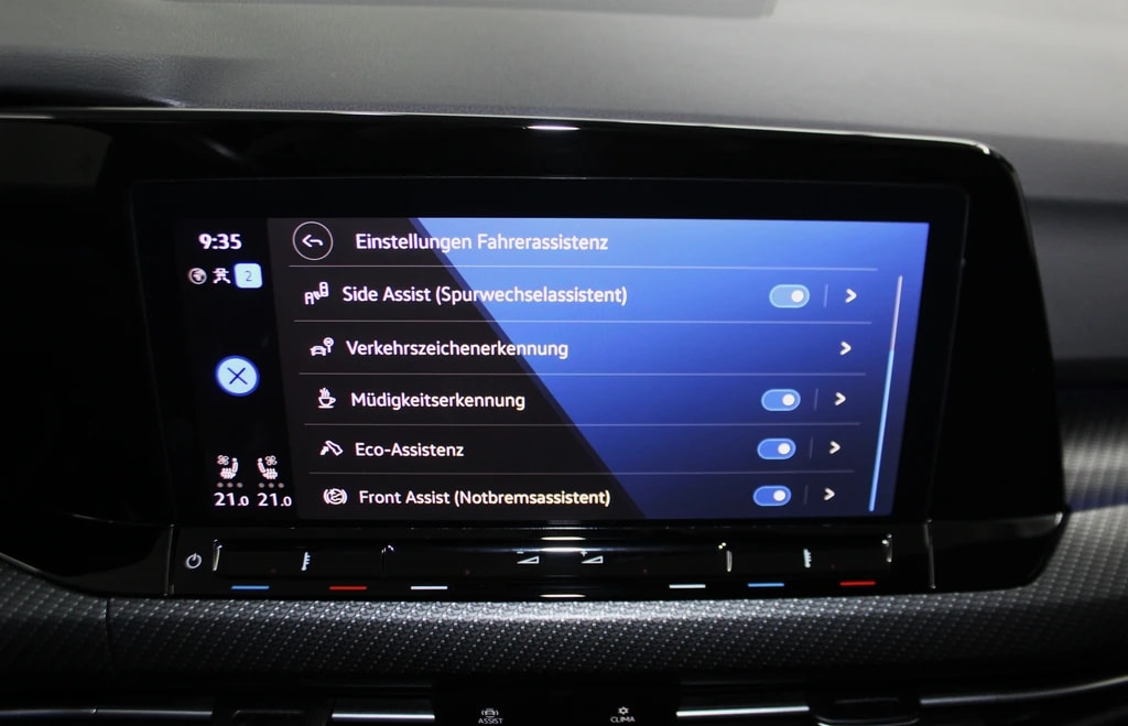 VW Golf 2.0 TSI R DSG 4Motion R Black Edition Performance Akrapovic 333PS-image-26