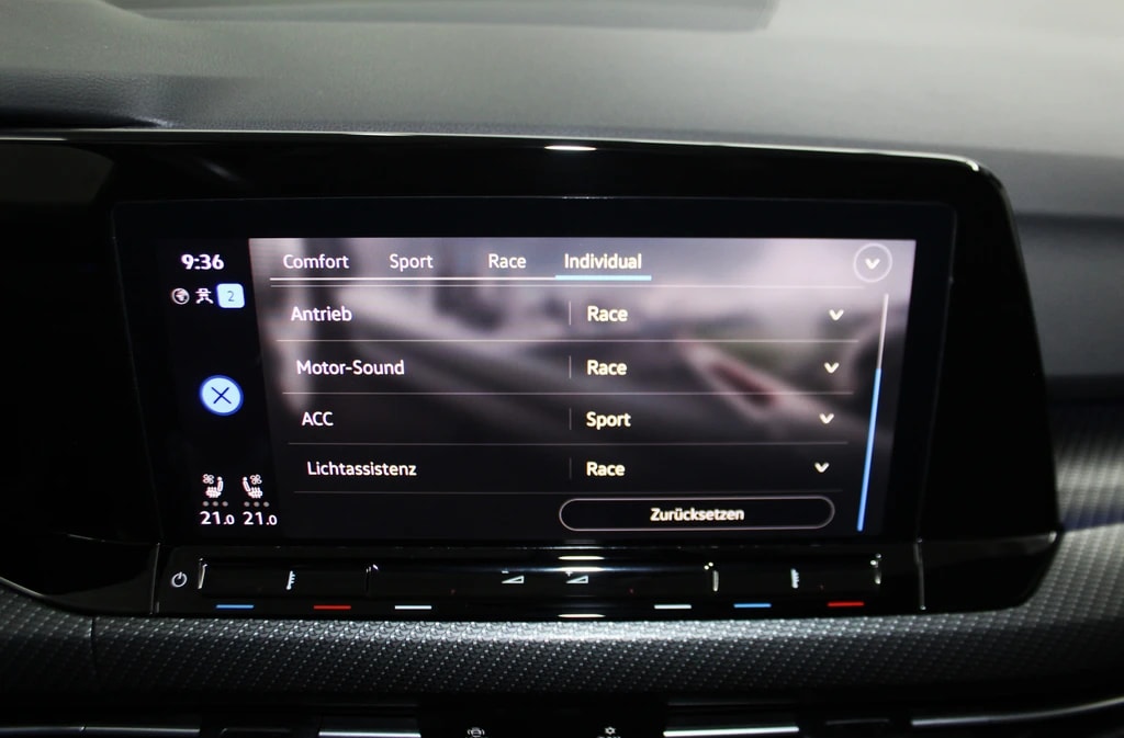 VW Golf 2.0 TSI R DSG 4Motion R Black Edition Performance Akrapovic 333PS-image-29