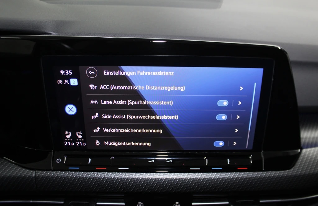 VW Golf 2.0 TSI R DSG 4Motion R Black Edition Performance Akrapovic 333PS-image-25