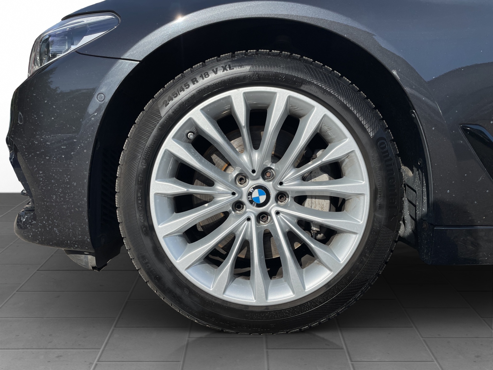 BMW 530d xDrive Sport Line Steptronic-image-8