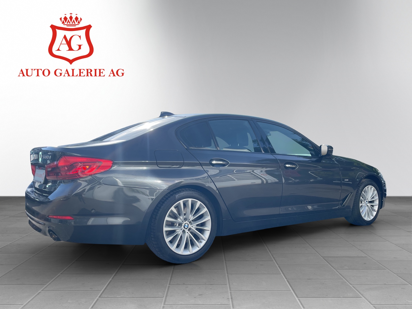 BMW 530d xDrive Sport Line Steptronic-image-4