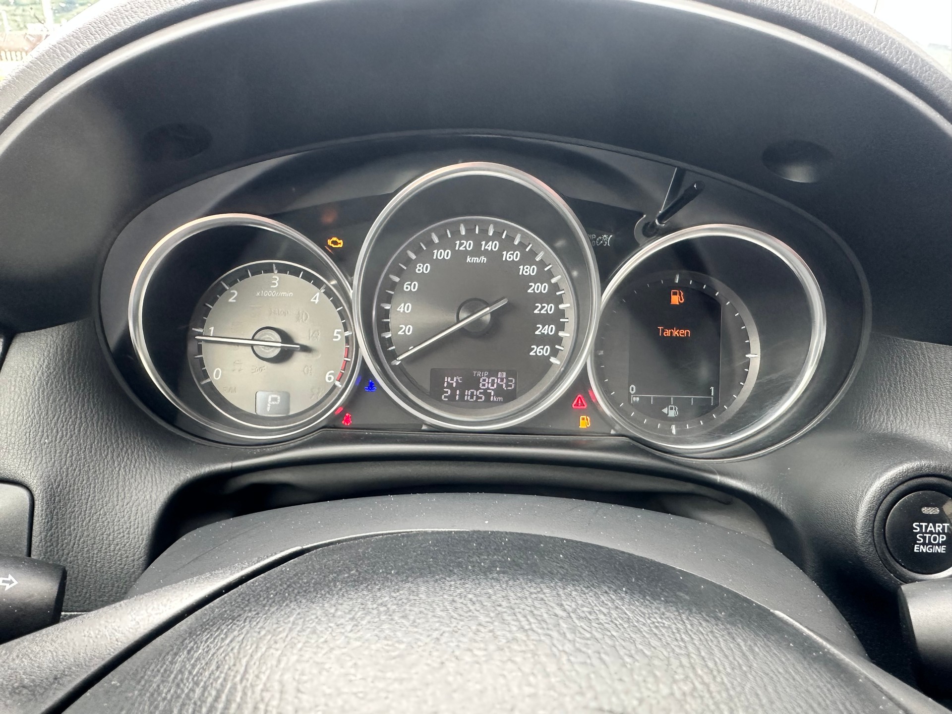 MAZDA CX-5 2.2 D Ambition AWD Automatic-image-9