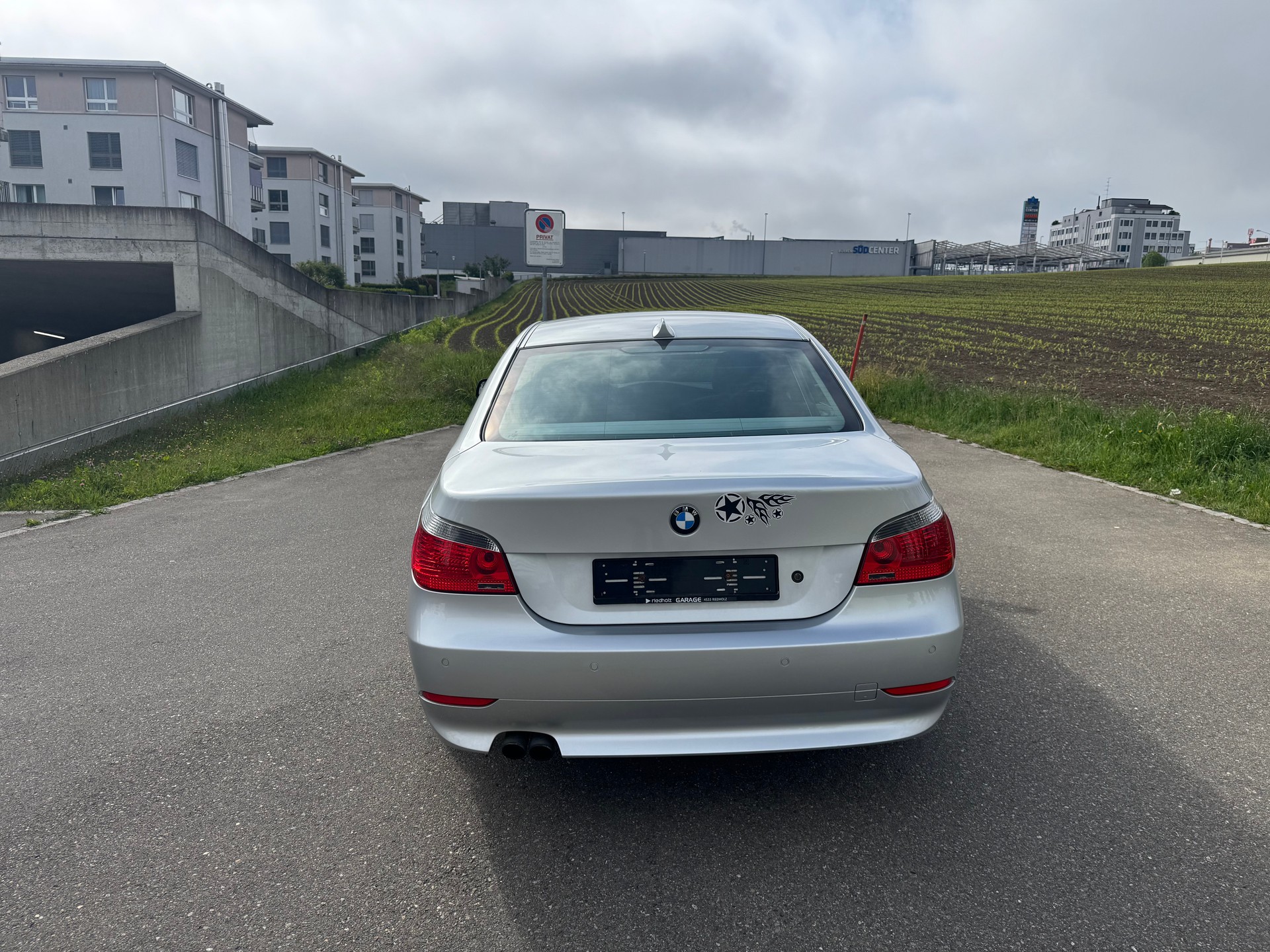 BMW 530xi-image-3