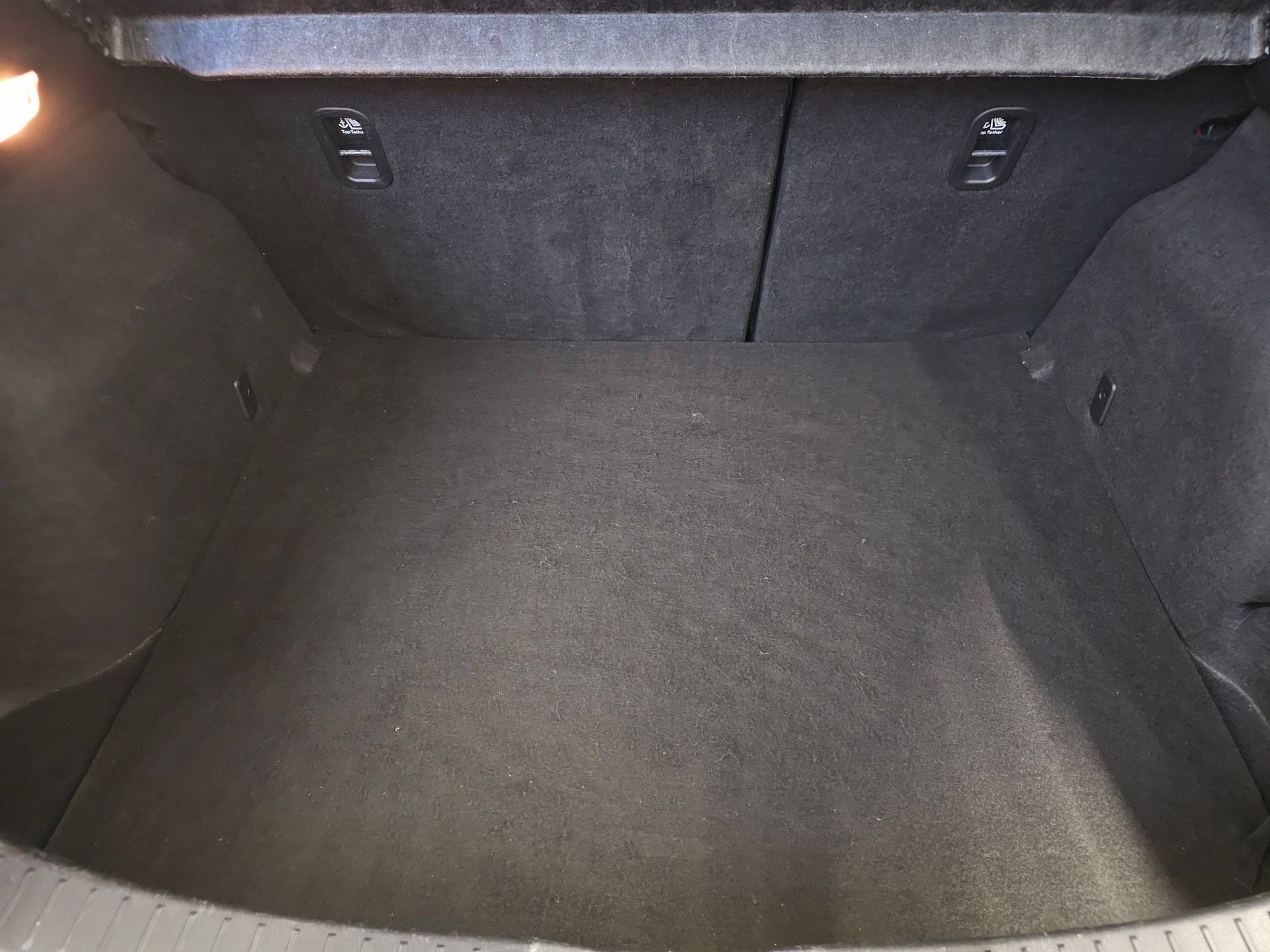 MAZDA 3 1.5 16V Ambition-image-24