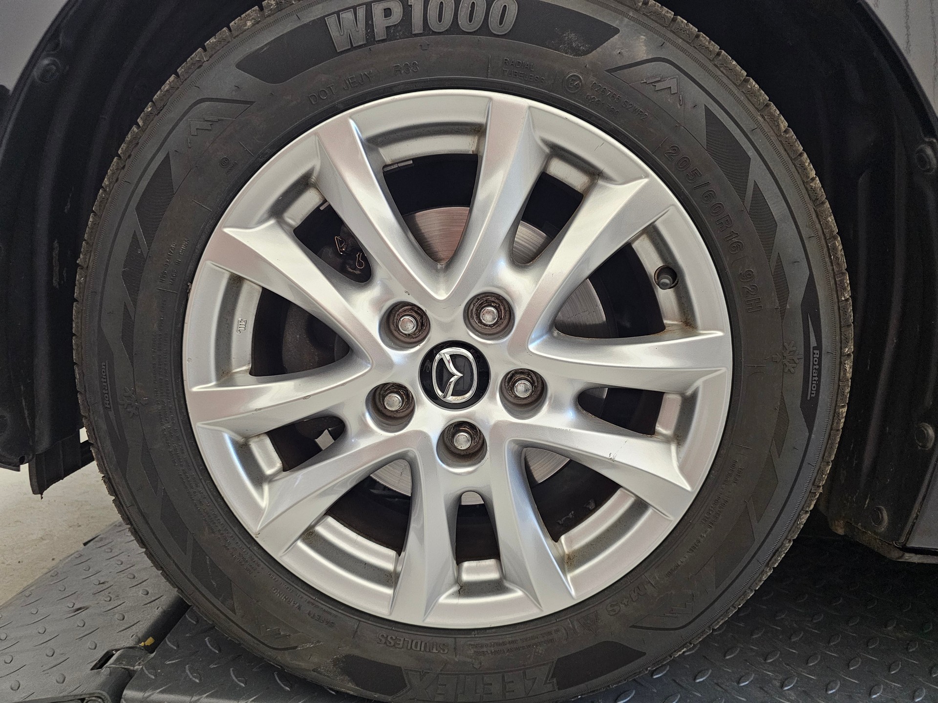MAZDA 3 1.5 16V Ambition-image-26