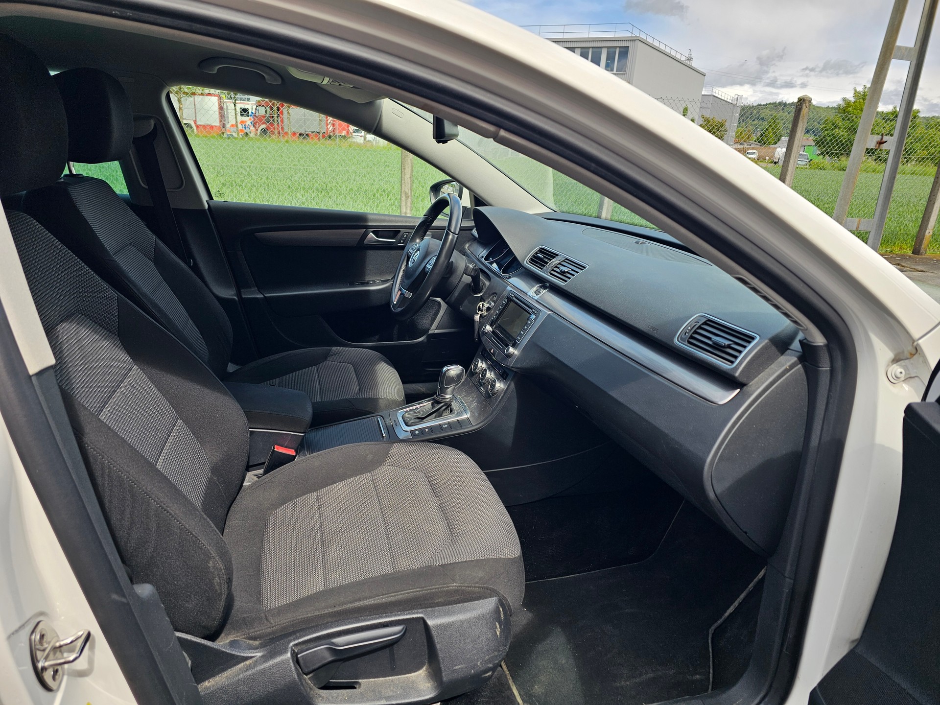 VW Passat Variant 2.0 TDI BMT Highline 4MDSG-image-10