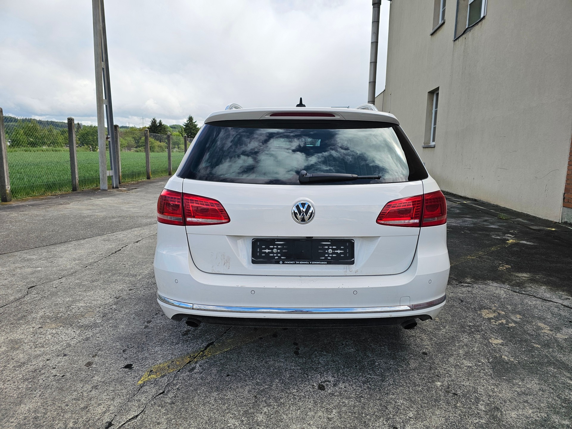 VW Passat Variant 2.0 TDI BMT Highline 4MDSG-image-3