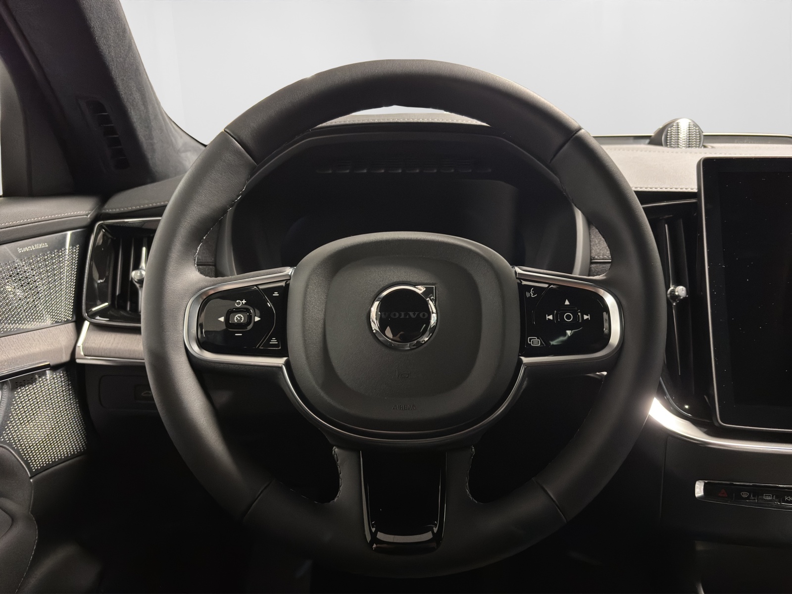 VOLVO XC90 2.0 T8 TE XCLUSIVE Edition Dark eAWD-image-6