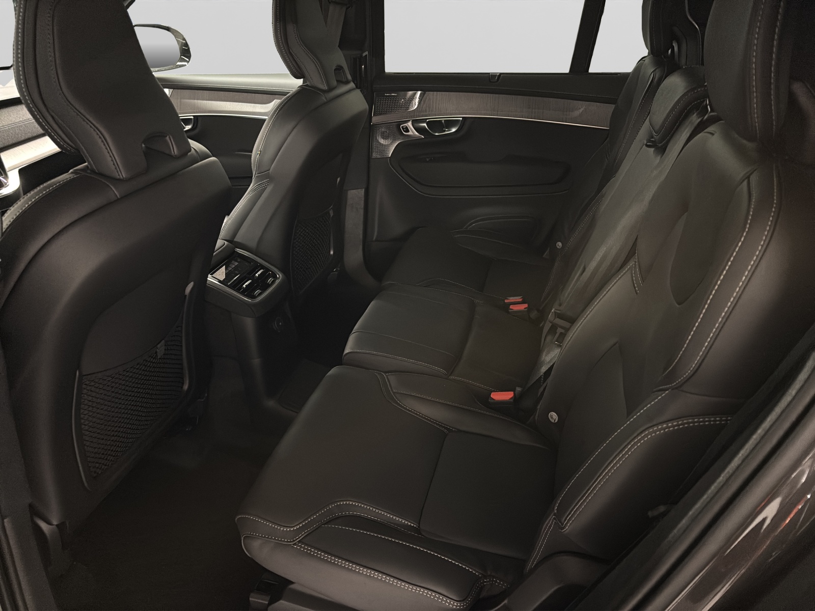 VOLVO XC90 2.0 T8 TE XCLUSIVE Edition Dark eAWD-image-4
