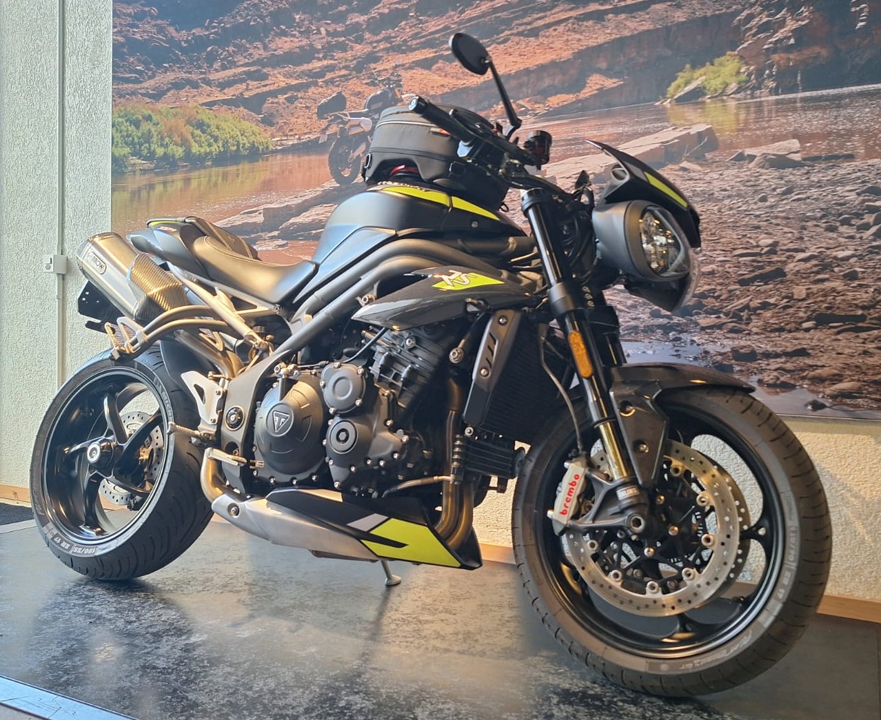 TRIUMPH Speed Triple RS 1050 ABS-image-1