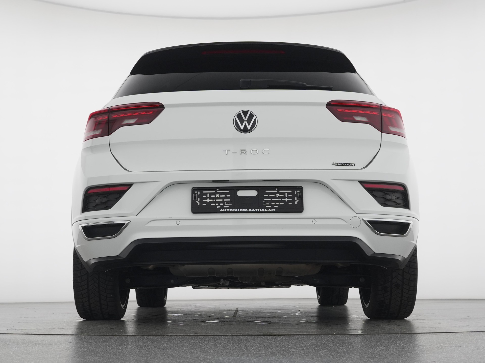 VW T-Roc 2.0 TSI R-Line Black Style DSG 4Motion-image-4